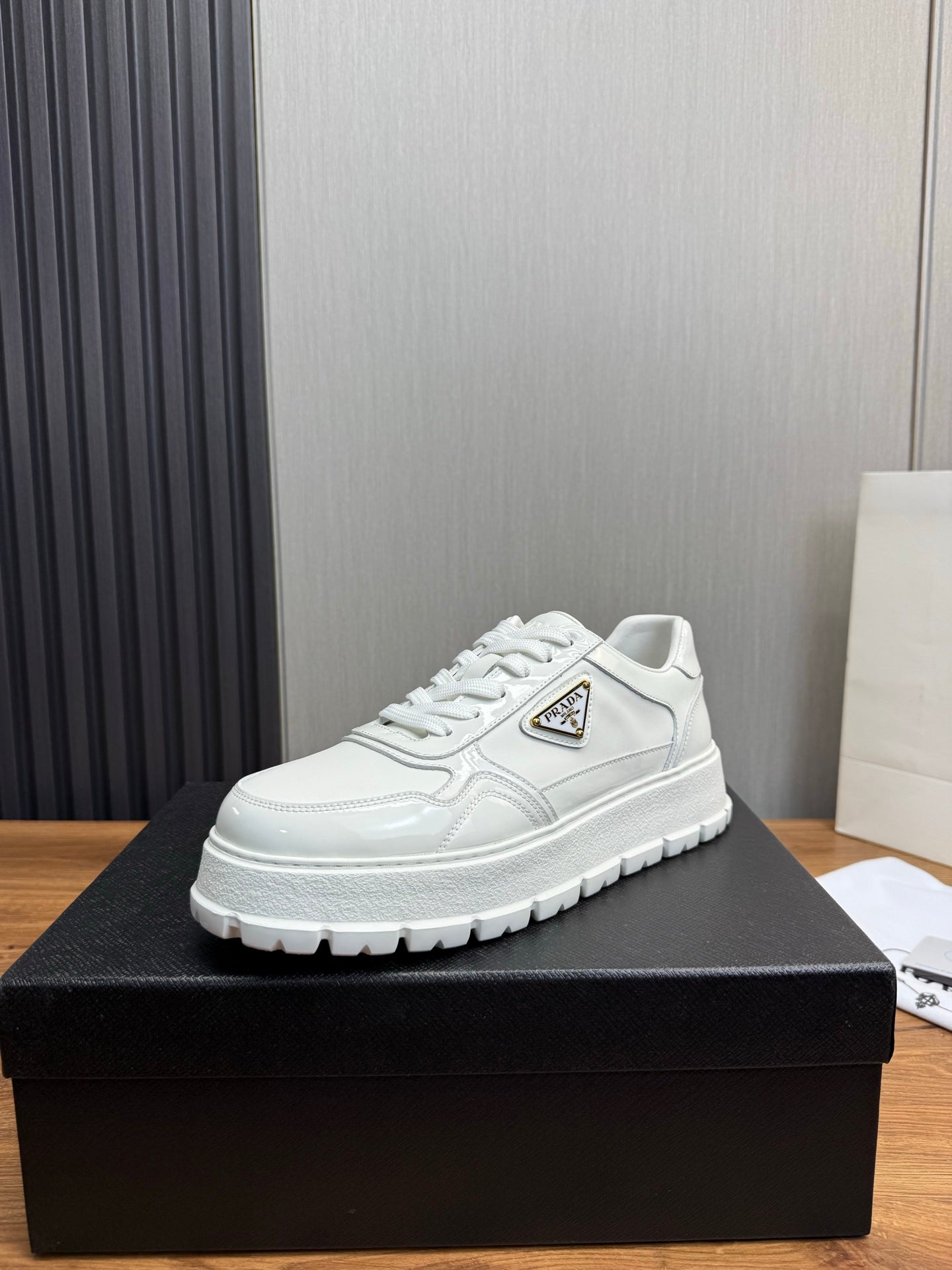 LuxluxHouse Best Quality Shoes Prada
