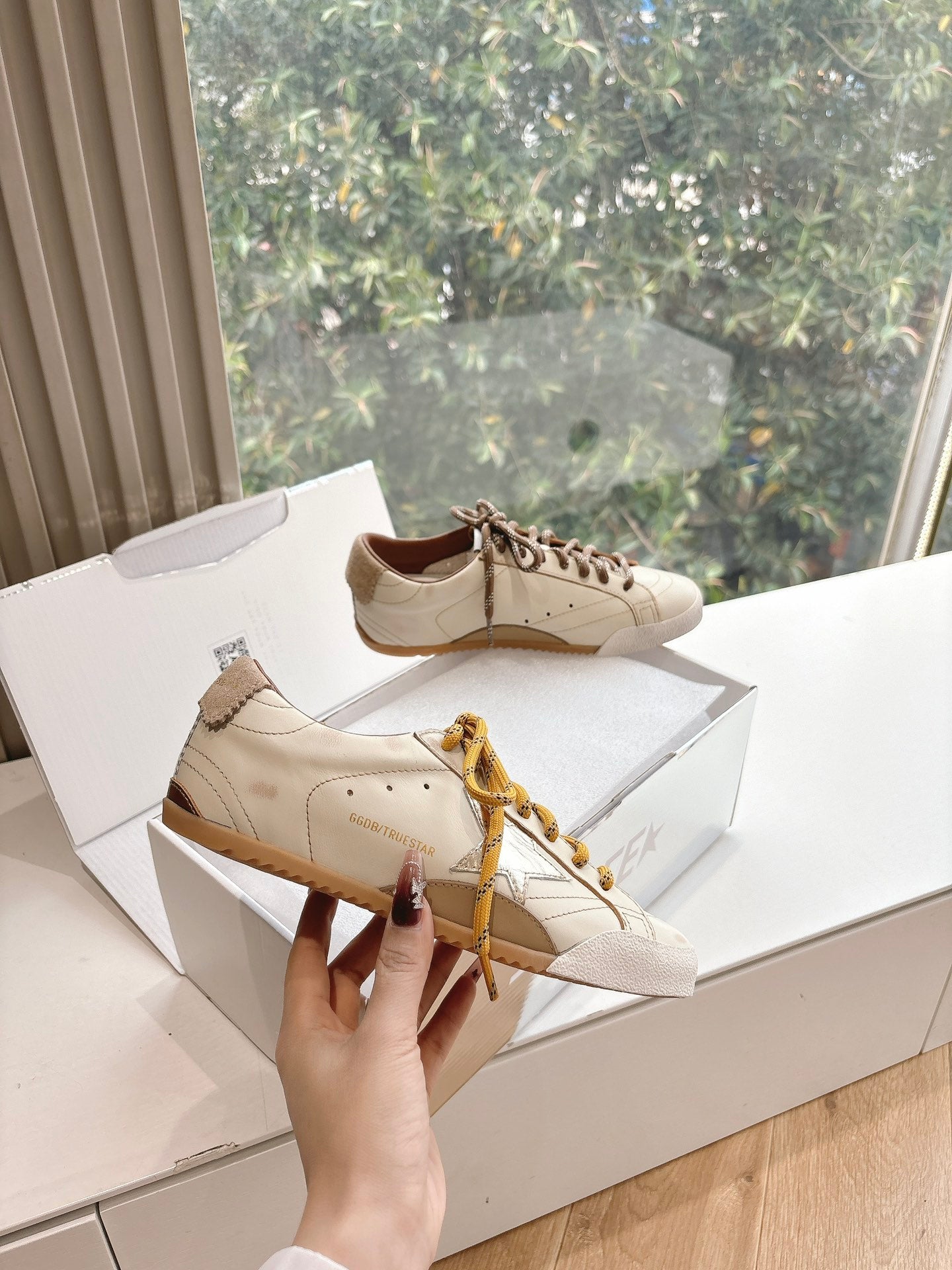 LuxluxHouse Best Quality Shoes Golden Goose
