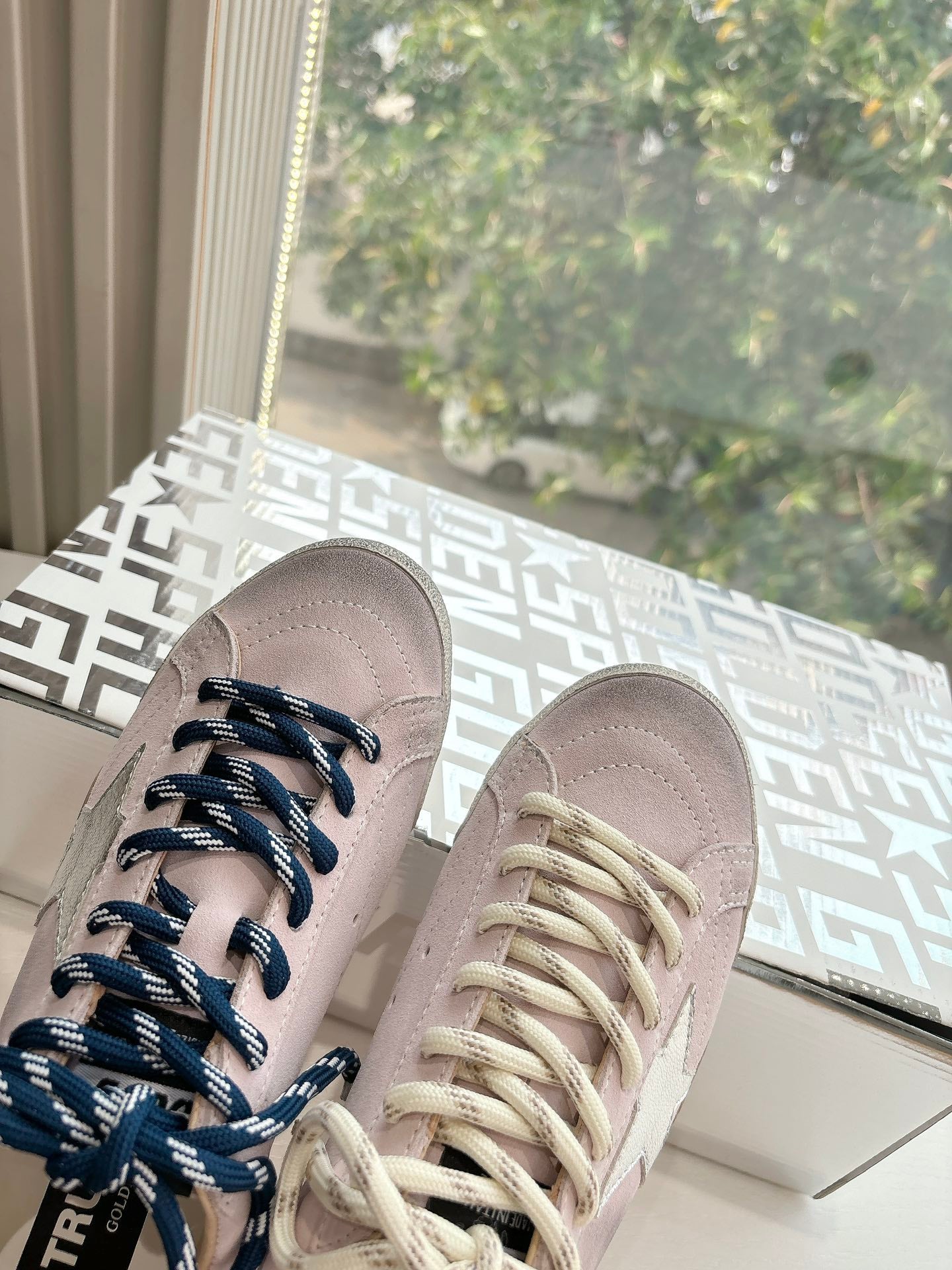 LuxluxHouse Best Quality Shoes Golden Goose