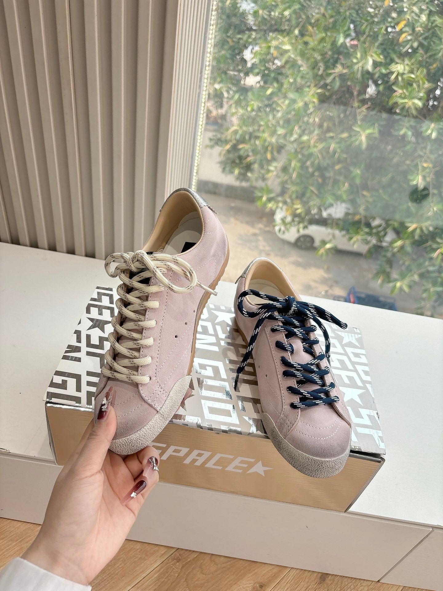 LuxluxHouse Best Quality Shoes Golden Goose