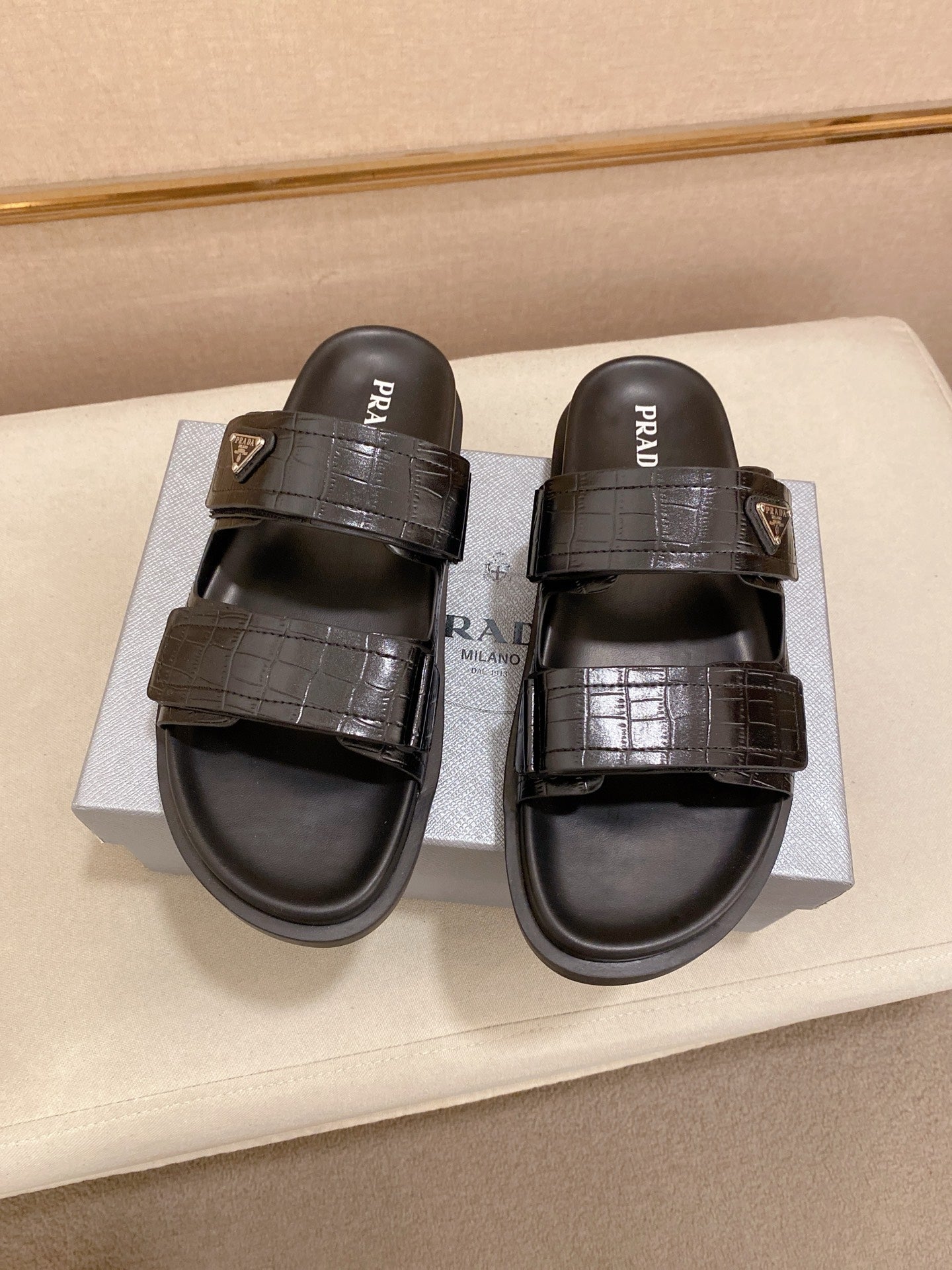 LuxluxHouse Best Quality Sandals Prada
