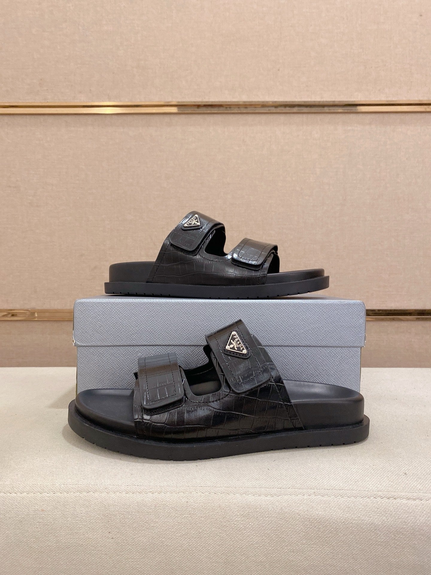 LuxluxHouse Best Quality Sandals Prada