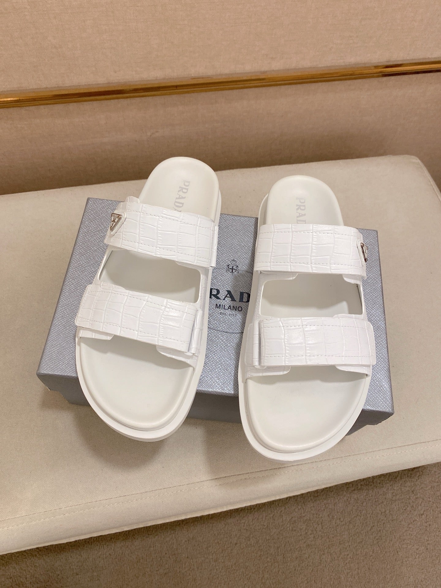 LuxluxHouse Best Quality Sandals Prada