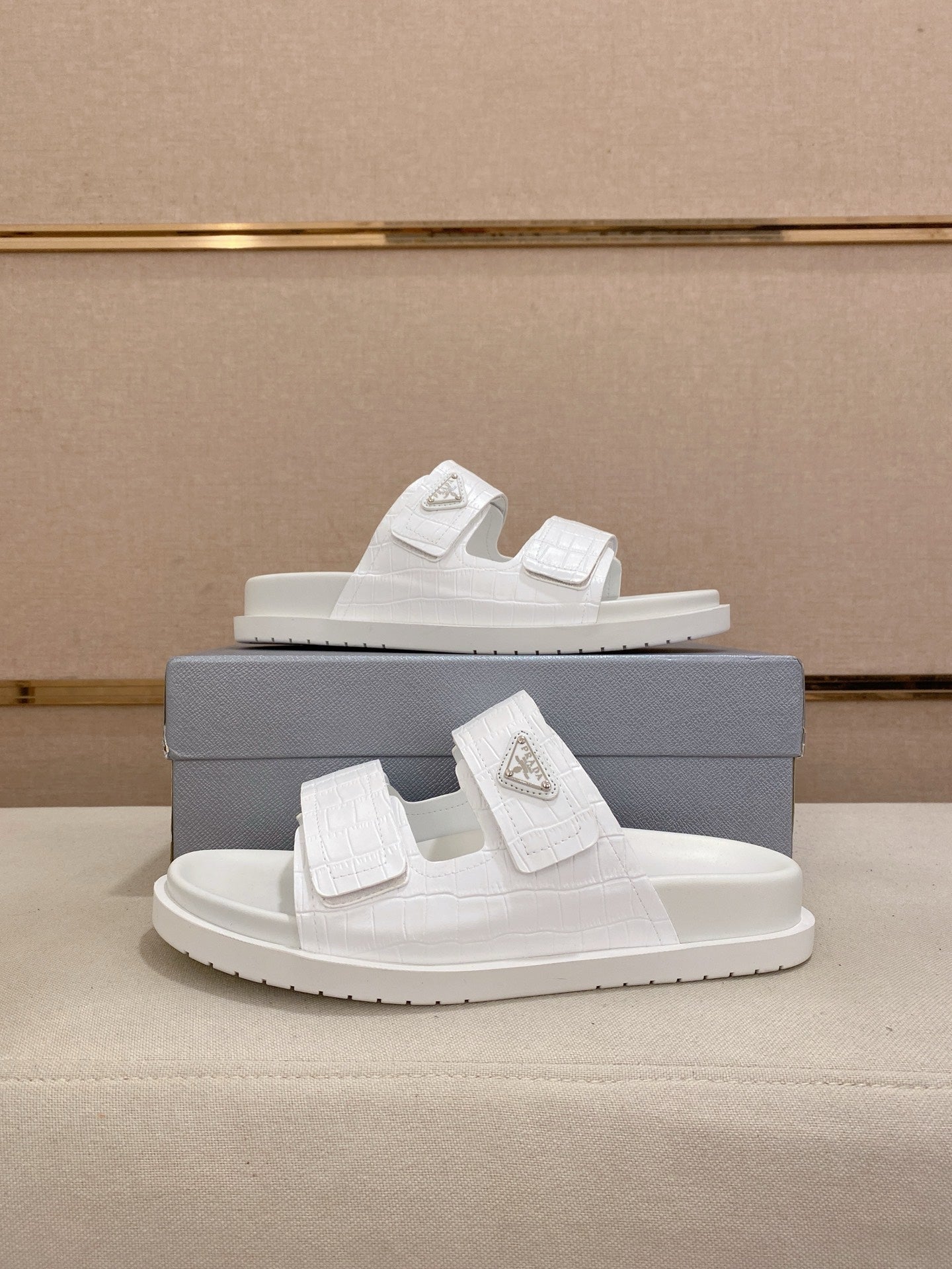 LuxluxHouse Best Quality Sandals Prada