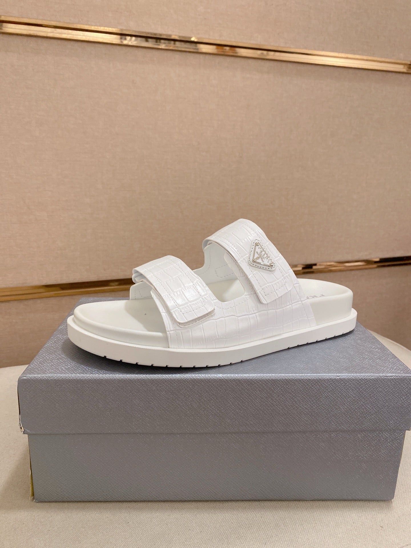 LuxluxHouse Best Quality Sandals Prada