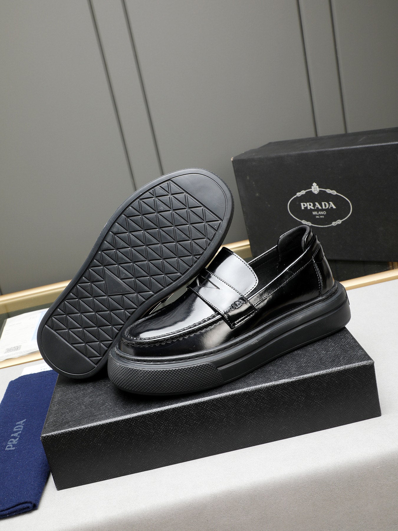 LuxluxHouse Best Quality Shoes Prada