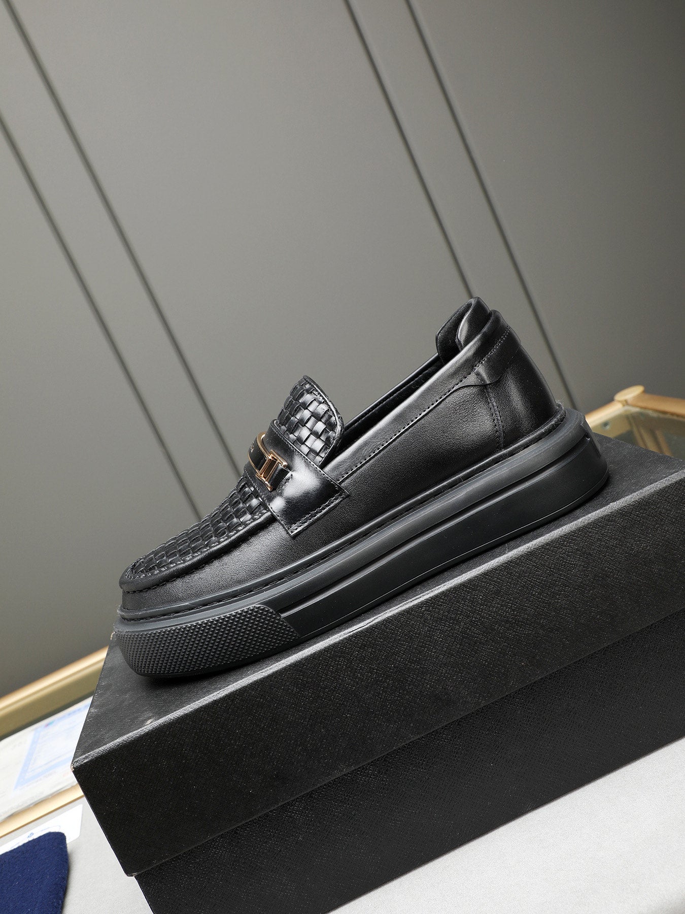 LuxluxHouse Best Quality Shoes Prada