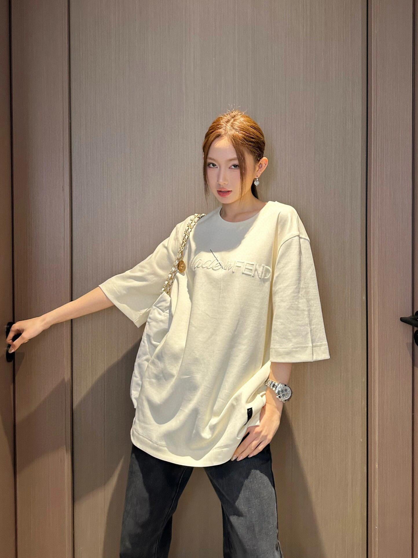 LuxluxHouse Best Quality Clothes Fendi T-shirt