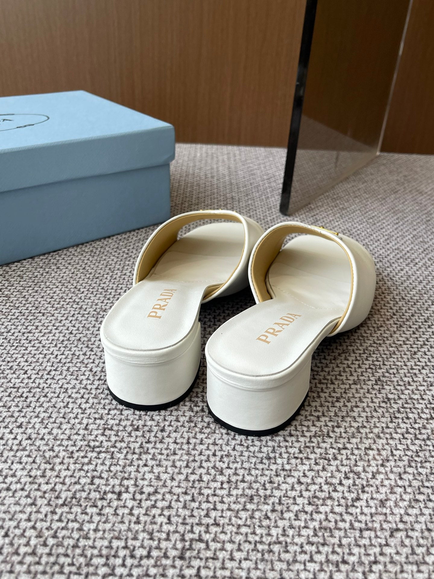 LuxluxHouse Best Quality Women Shoes Prada