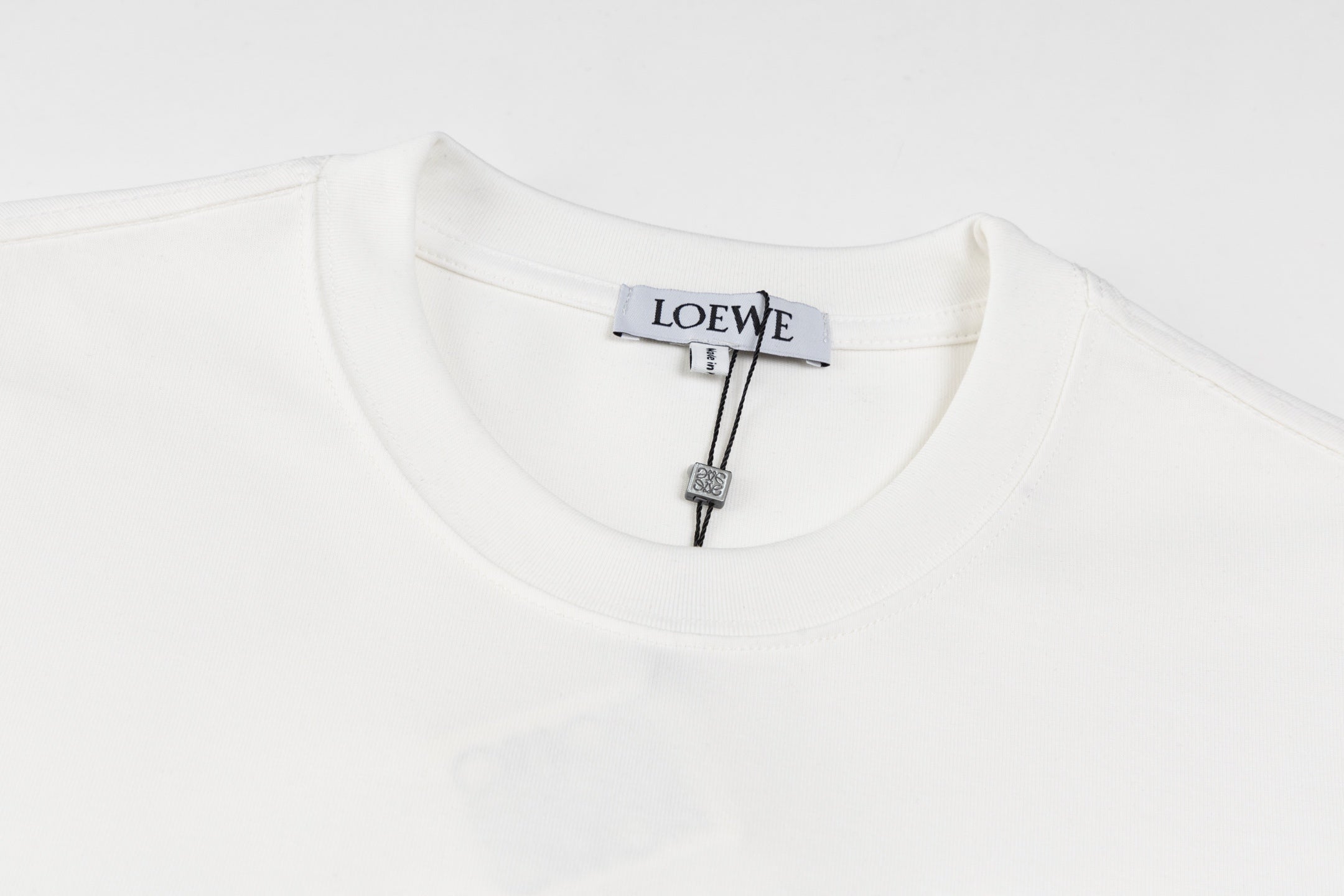 LuxluxHouse Best Quality Clothes T-shirt Loewe