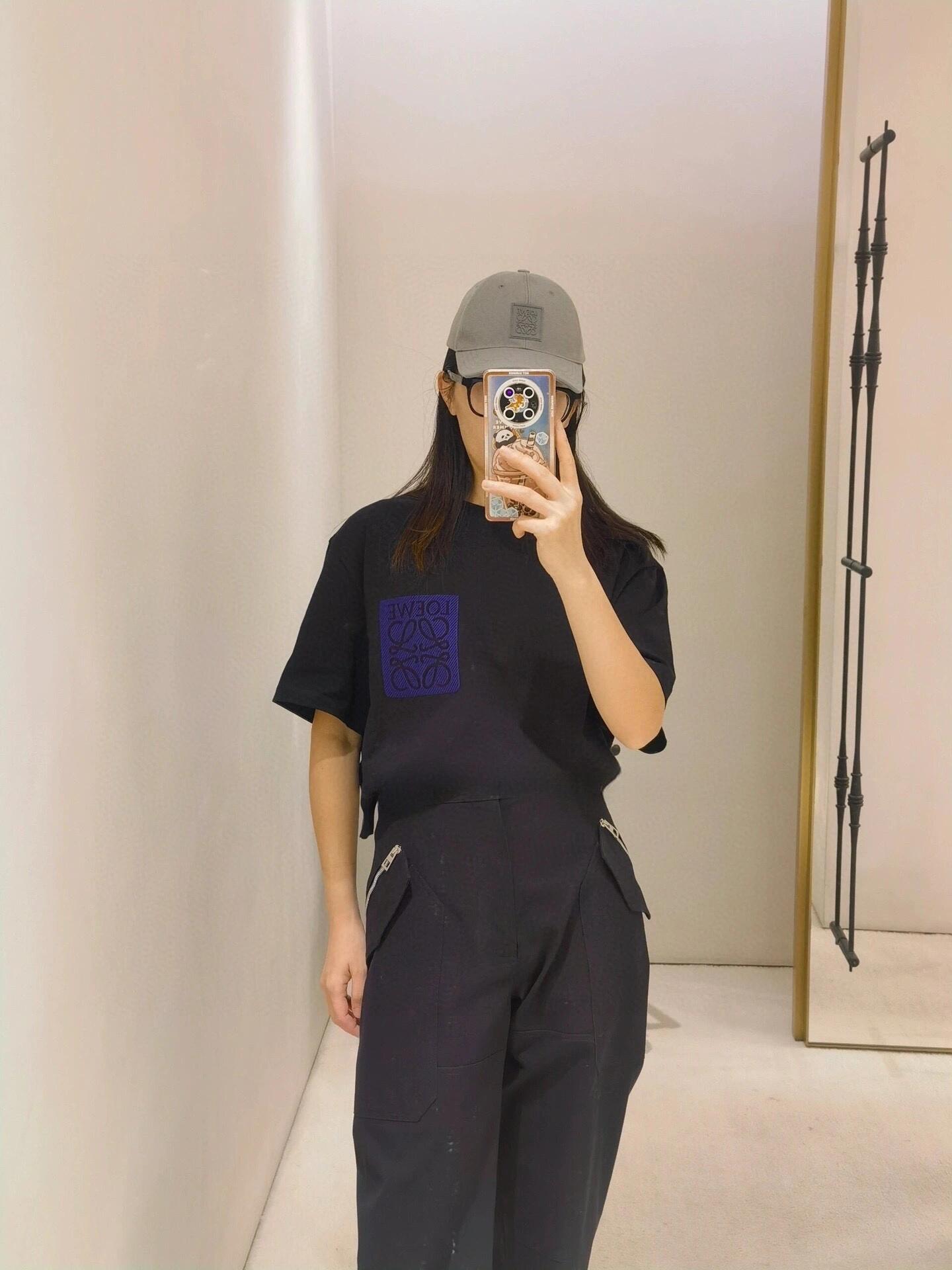 LuxluxHouse Best Quality Clothes T-shirt Loewe