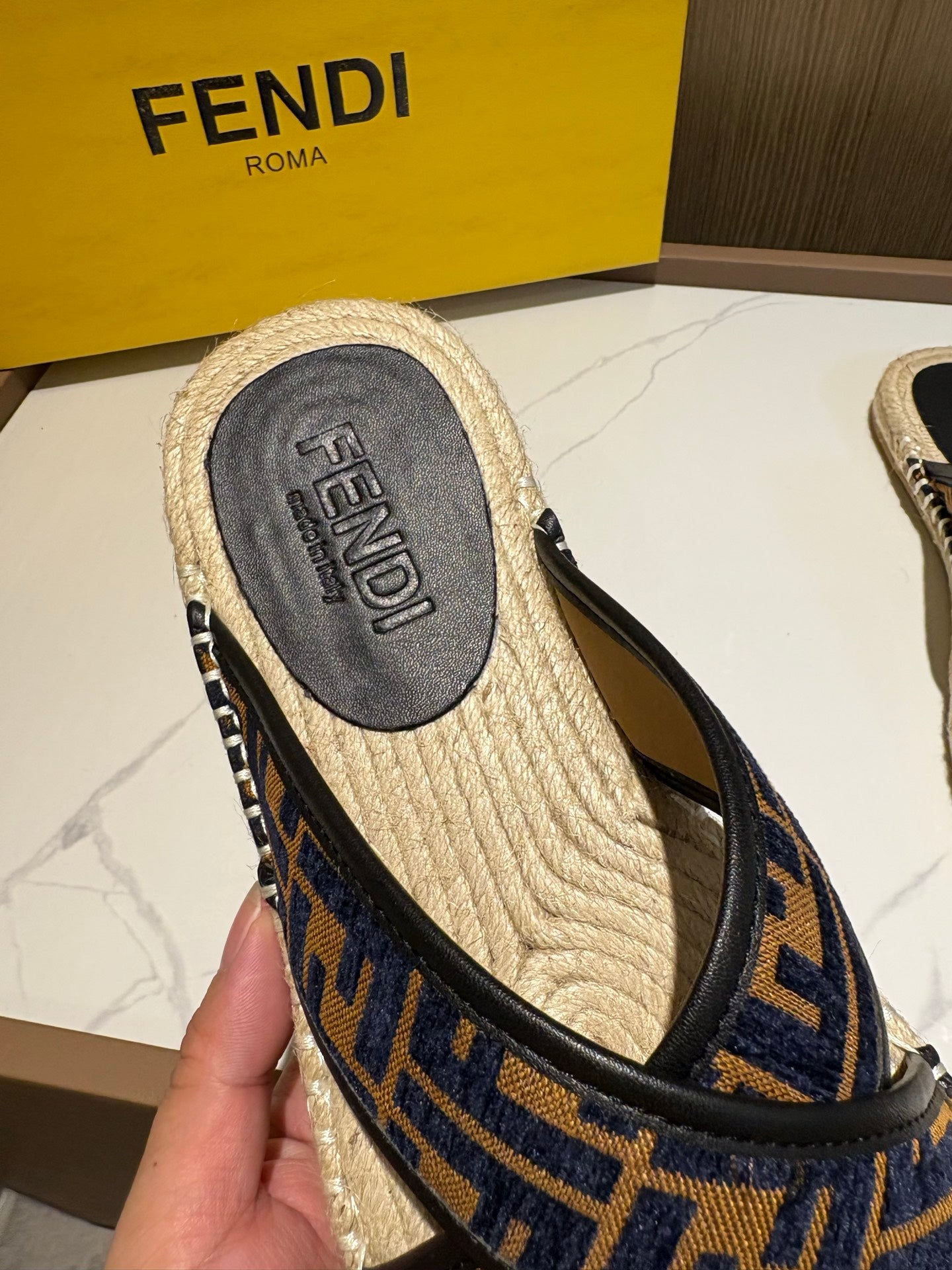 LuxluxHouse Best Quality Sandals Fendi