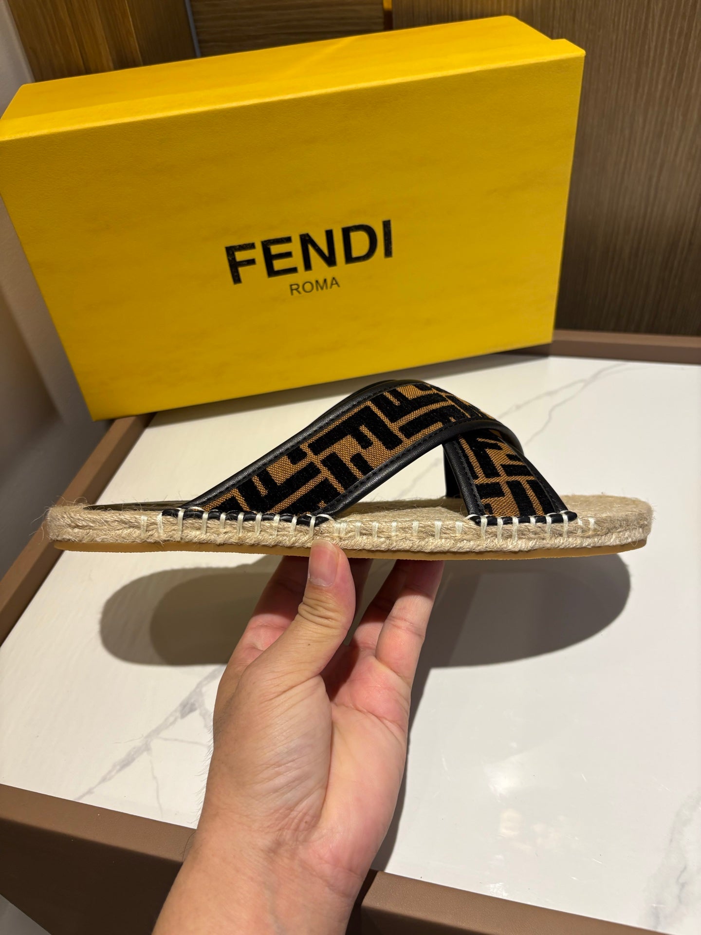 LuxluxHouse Best Quality Sandals Fendi