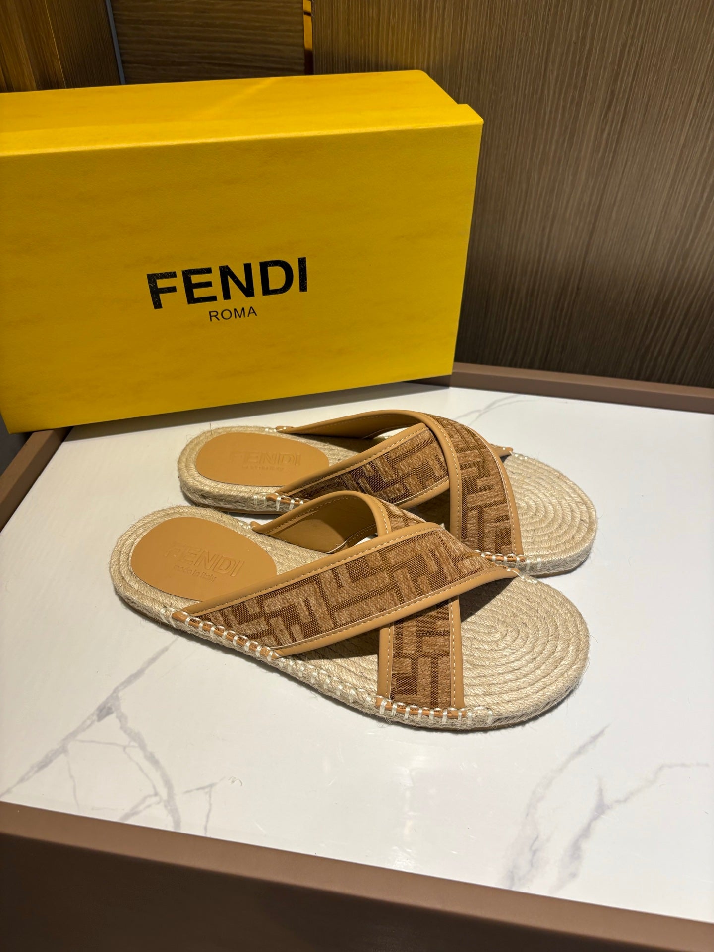 LuxluxHouse Best Quality Sandals Fendi