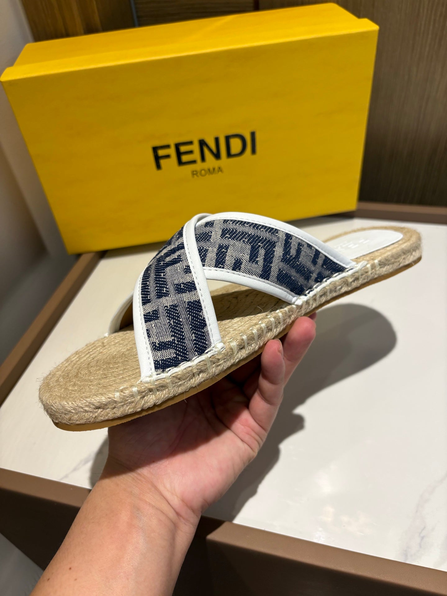 LuxluxHouse Best Quality Sandals Fendi