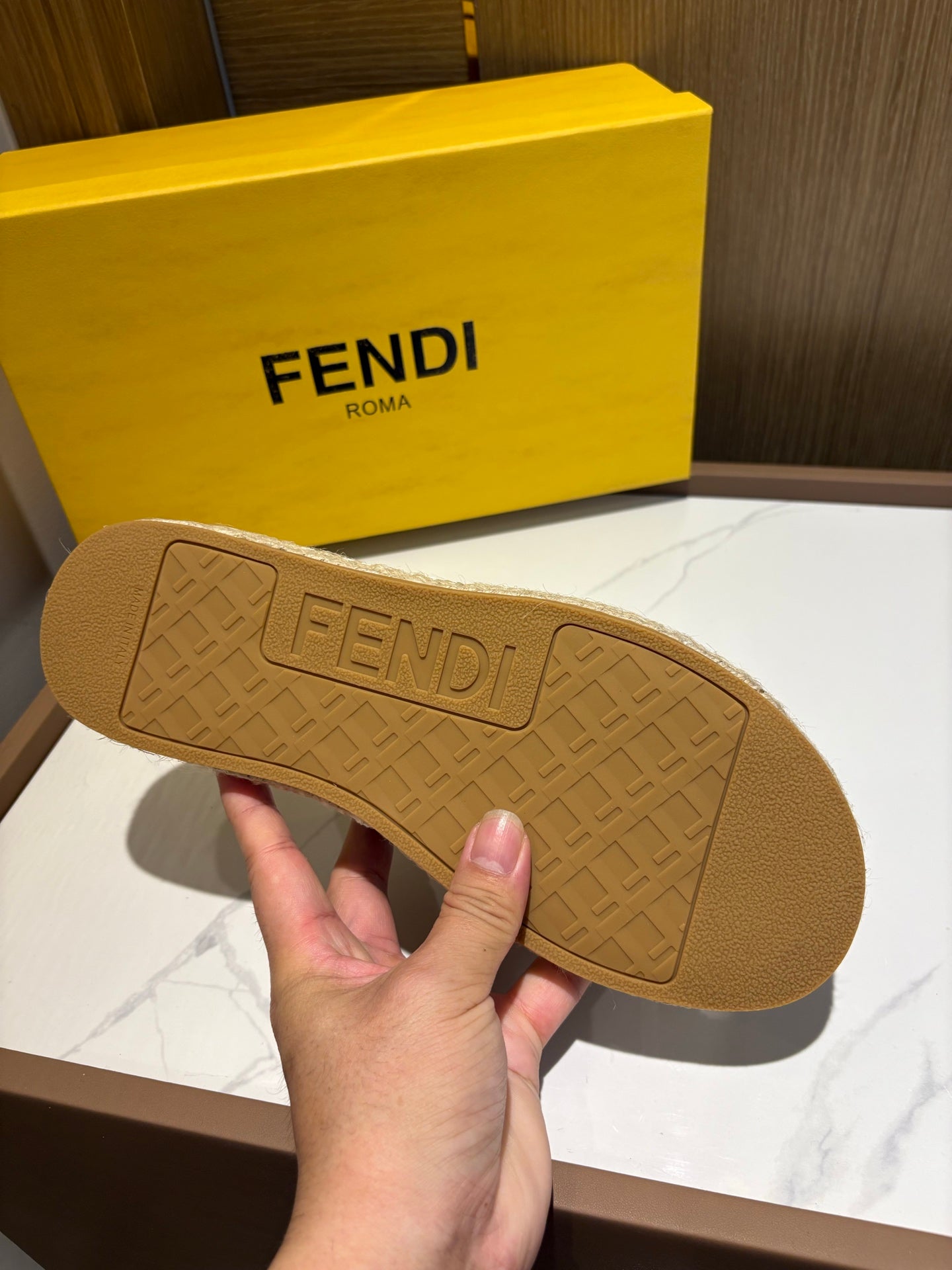 LuxluxHouse Best Quality Sandals Fendi