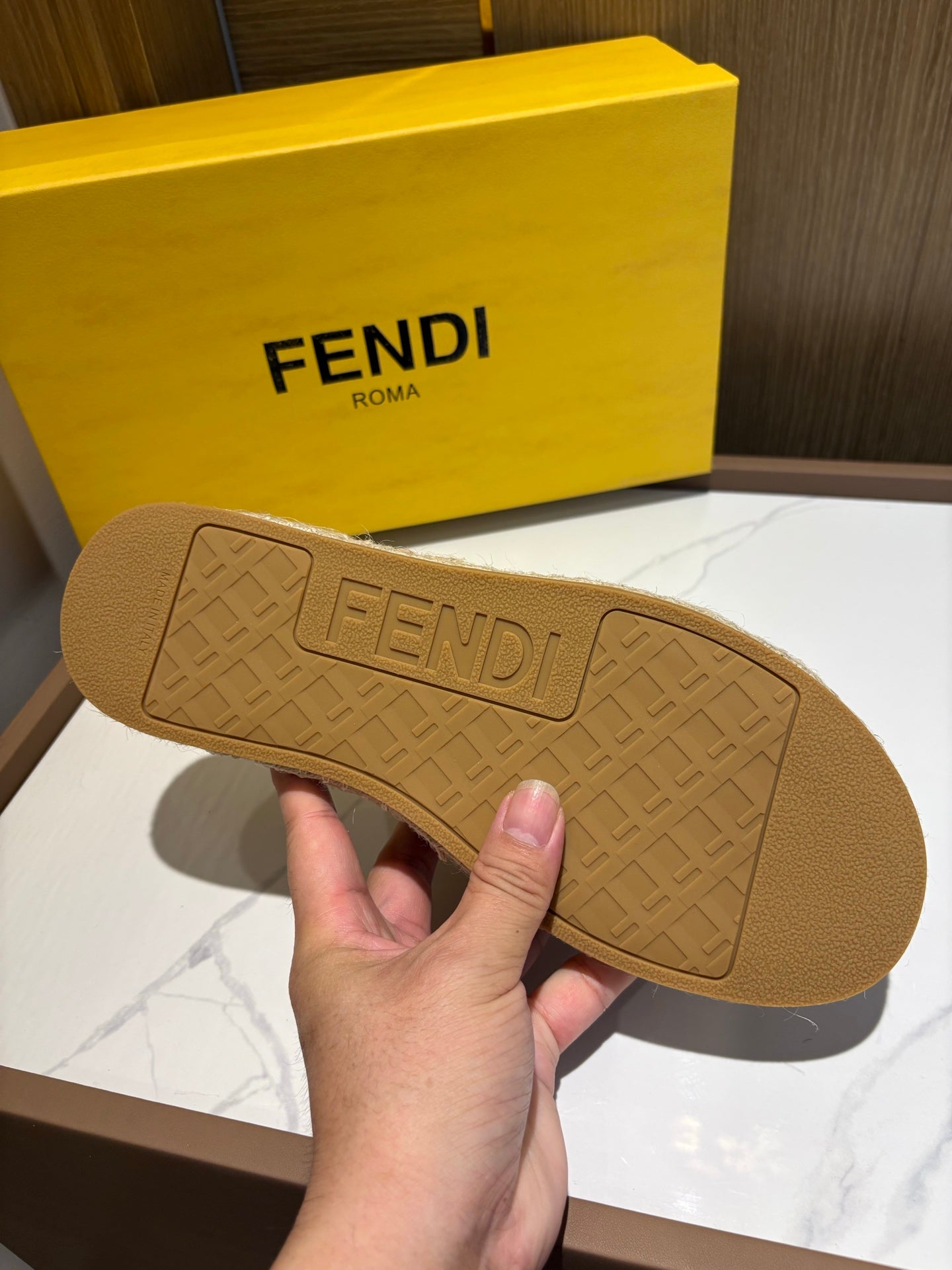 LuxluxHouse Best Quality Sandals Fendi