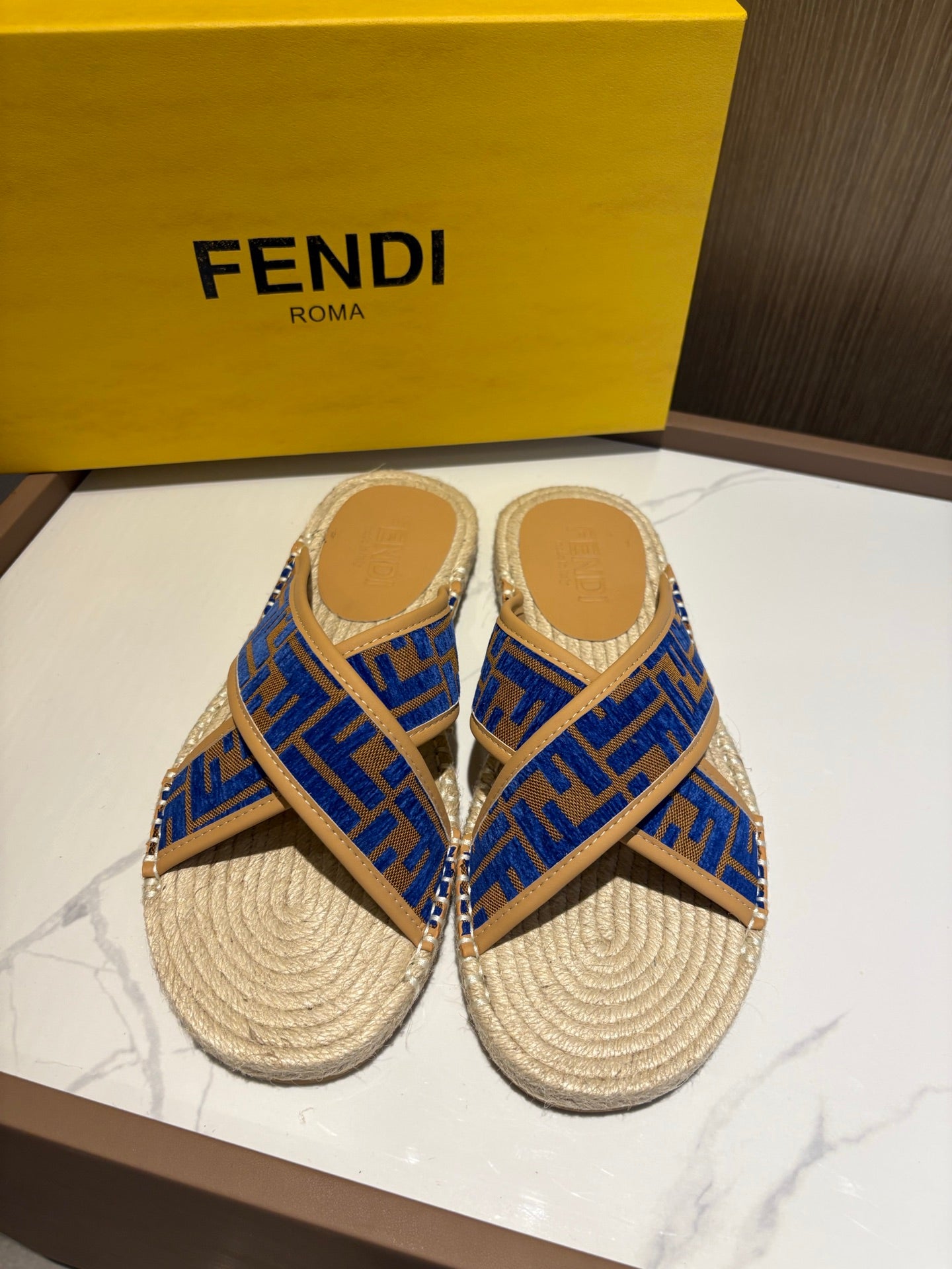 LuxluxHouse Best Quality Sandals Fendi