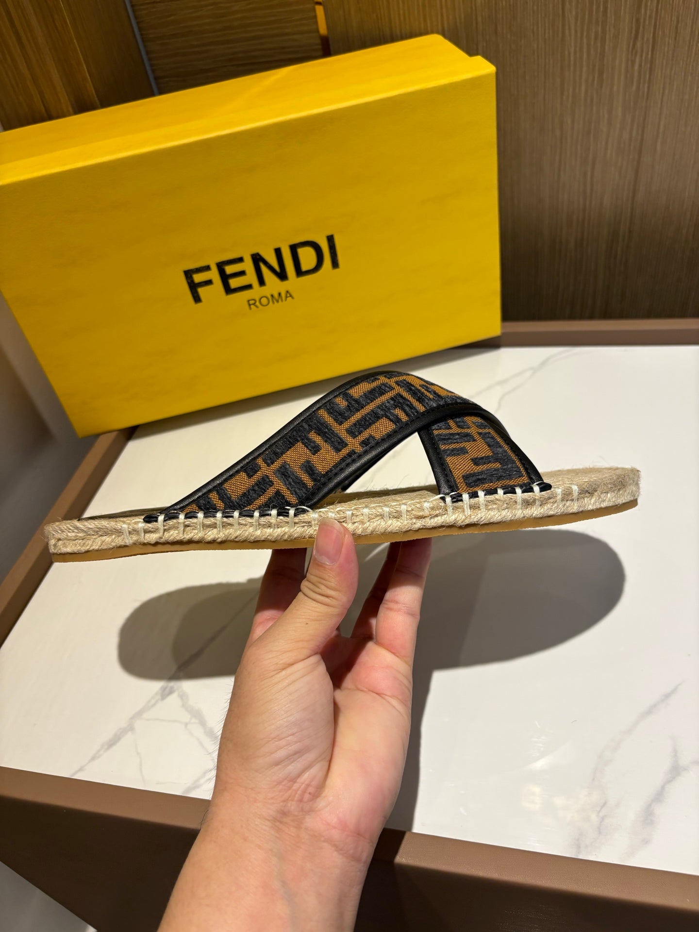 LuxluxHouse Best Quality Sandals Fendi