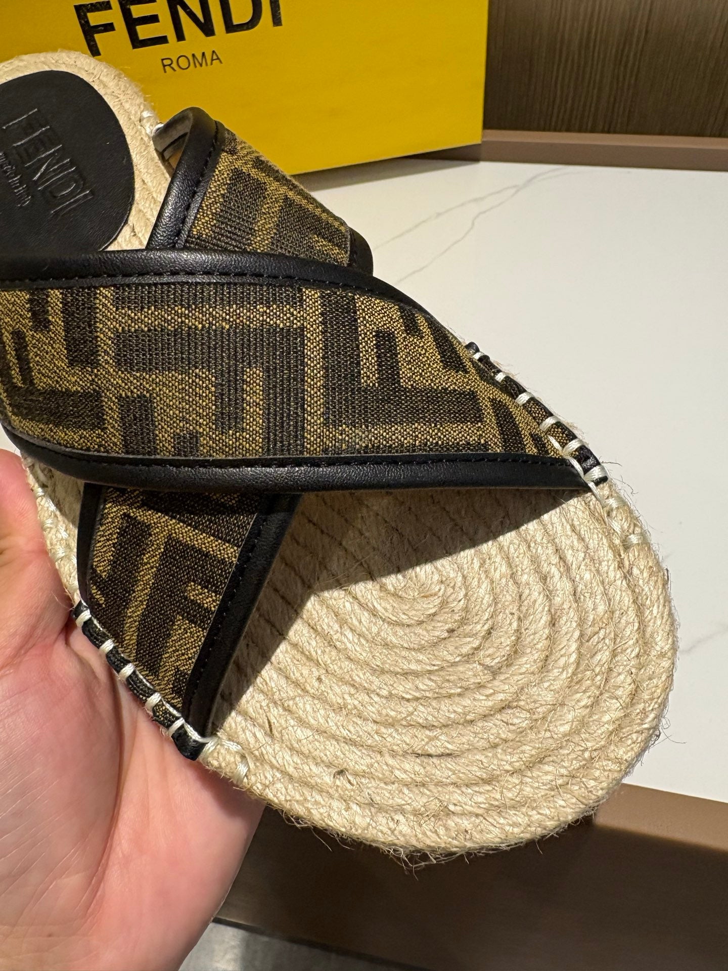 LuxluxHouse Best Quality Sandals Fendi