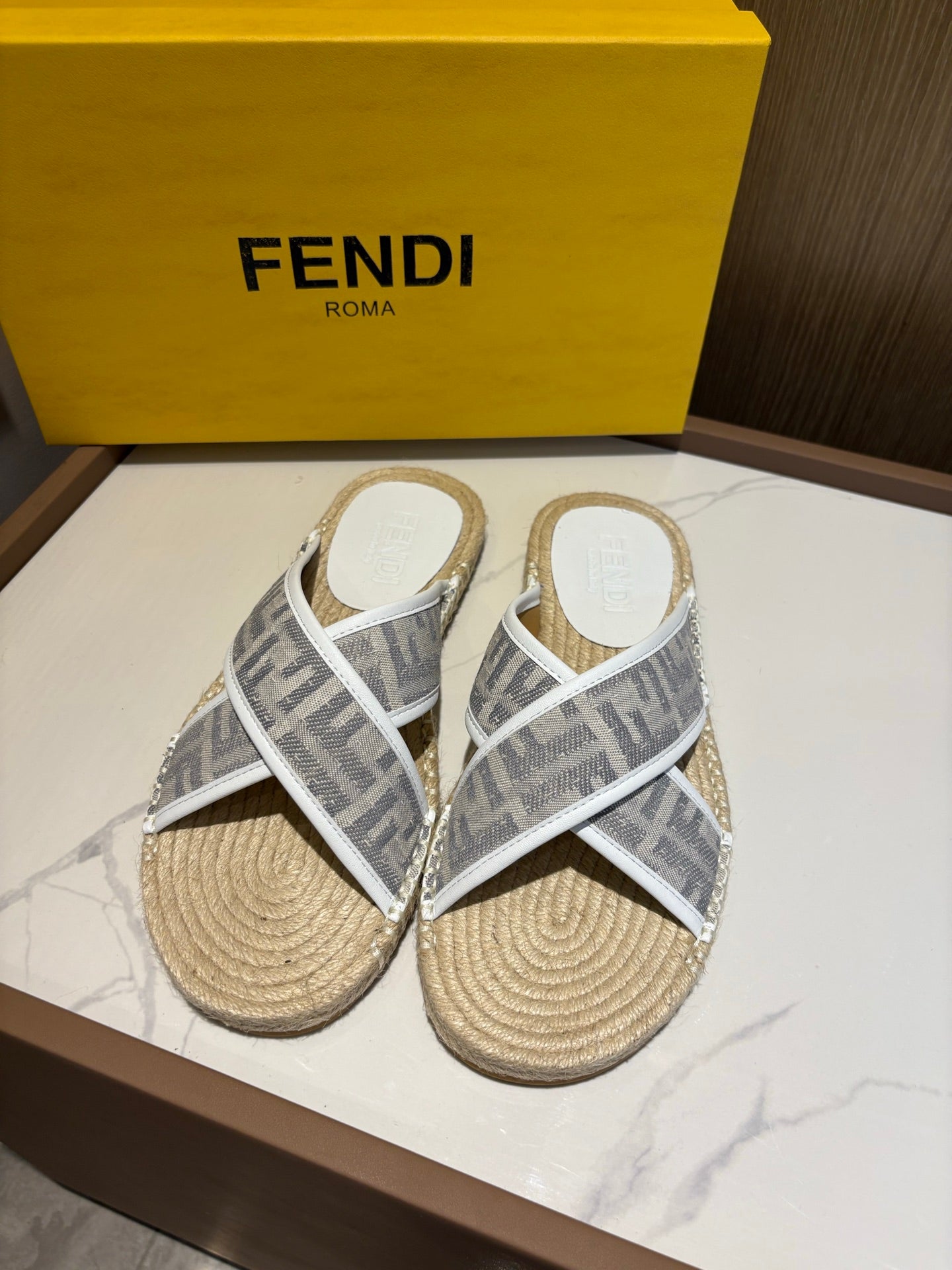 LuxluxHouse Best Quality Sandals Fendi