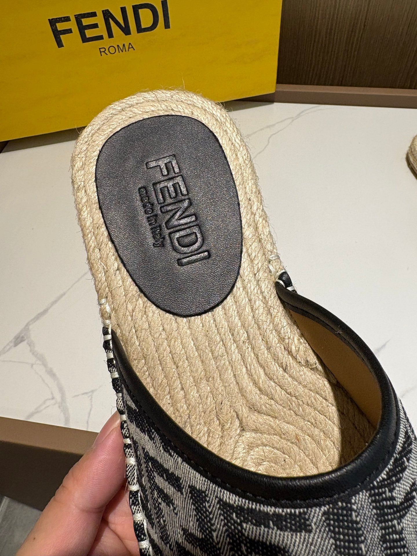 LuxluxHouse Best Quality Sandals Fendi