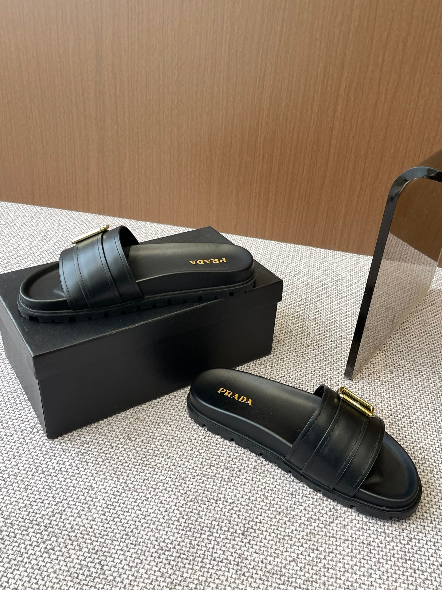 LuxluxHouse Best Quality Women Shoes Prada