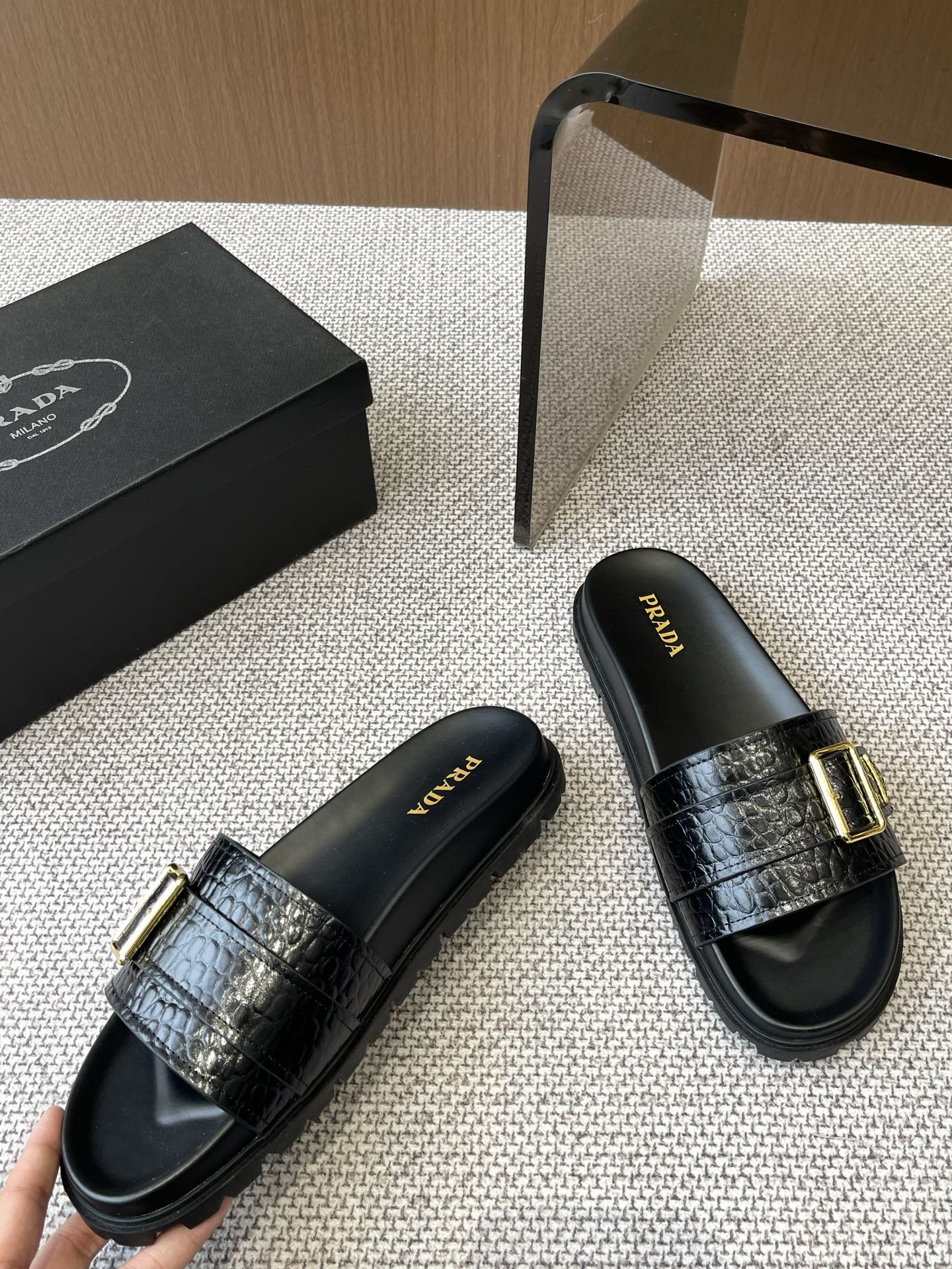LuxluxHouse Best Quality Women Shoes Prada