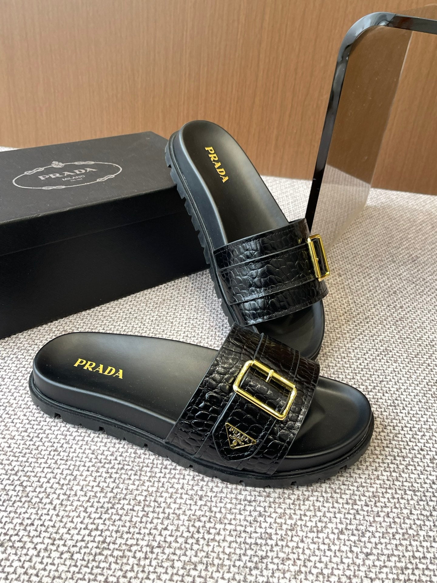 LuxluxHouse Best Quality Women Shoes Prada