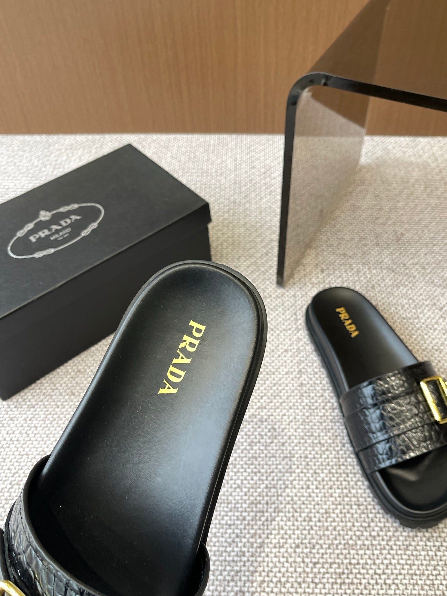 LuxluxHouse Best Quality Women Shoes Prada