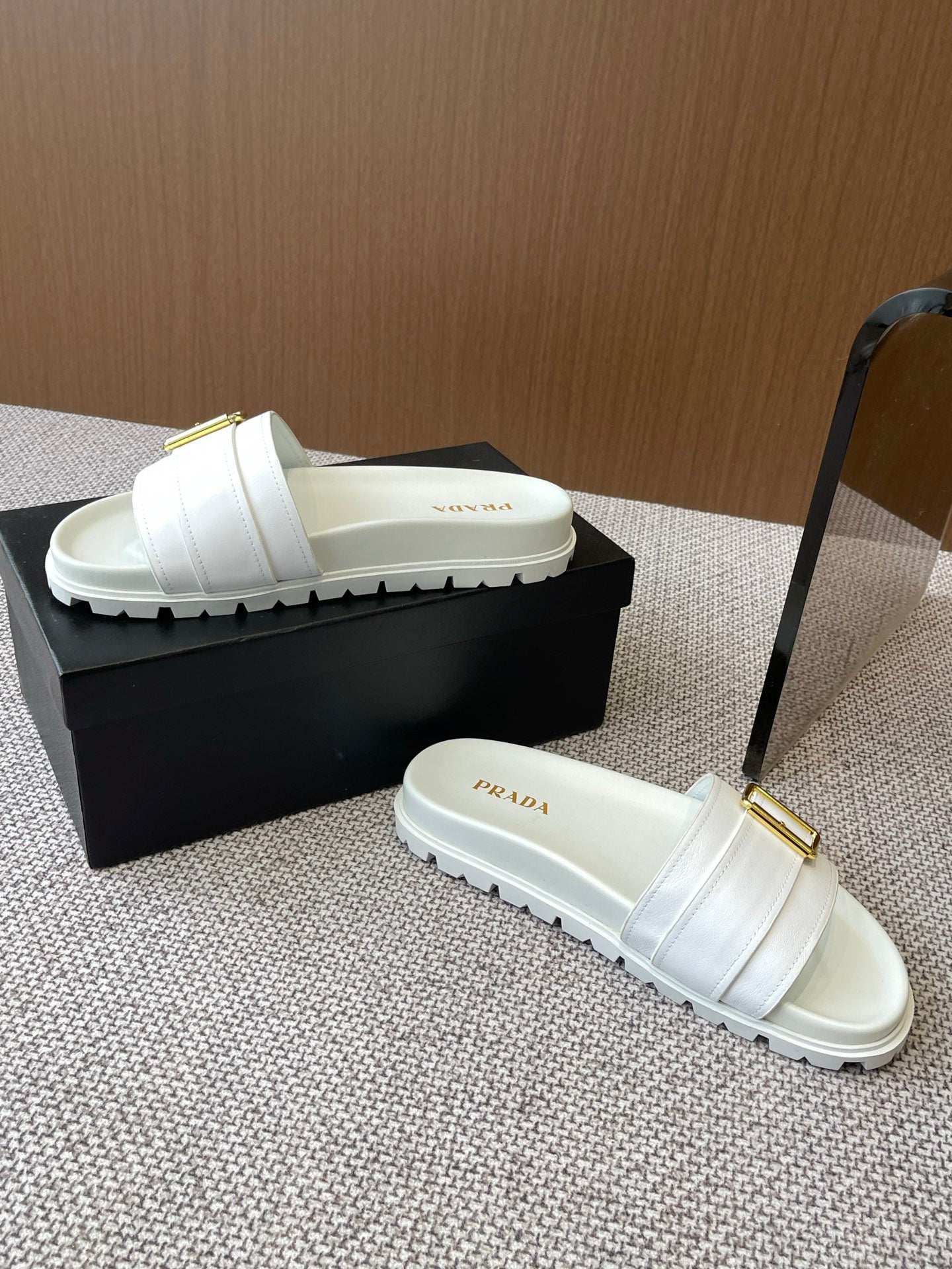 LuxluxHouse Best Quality Women Shoes Prada
