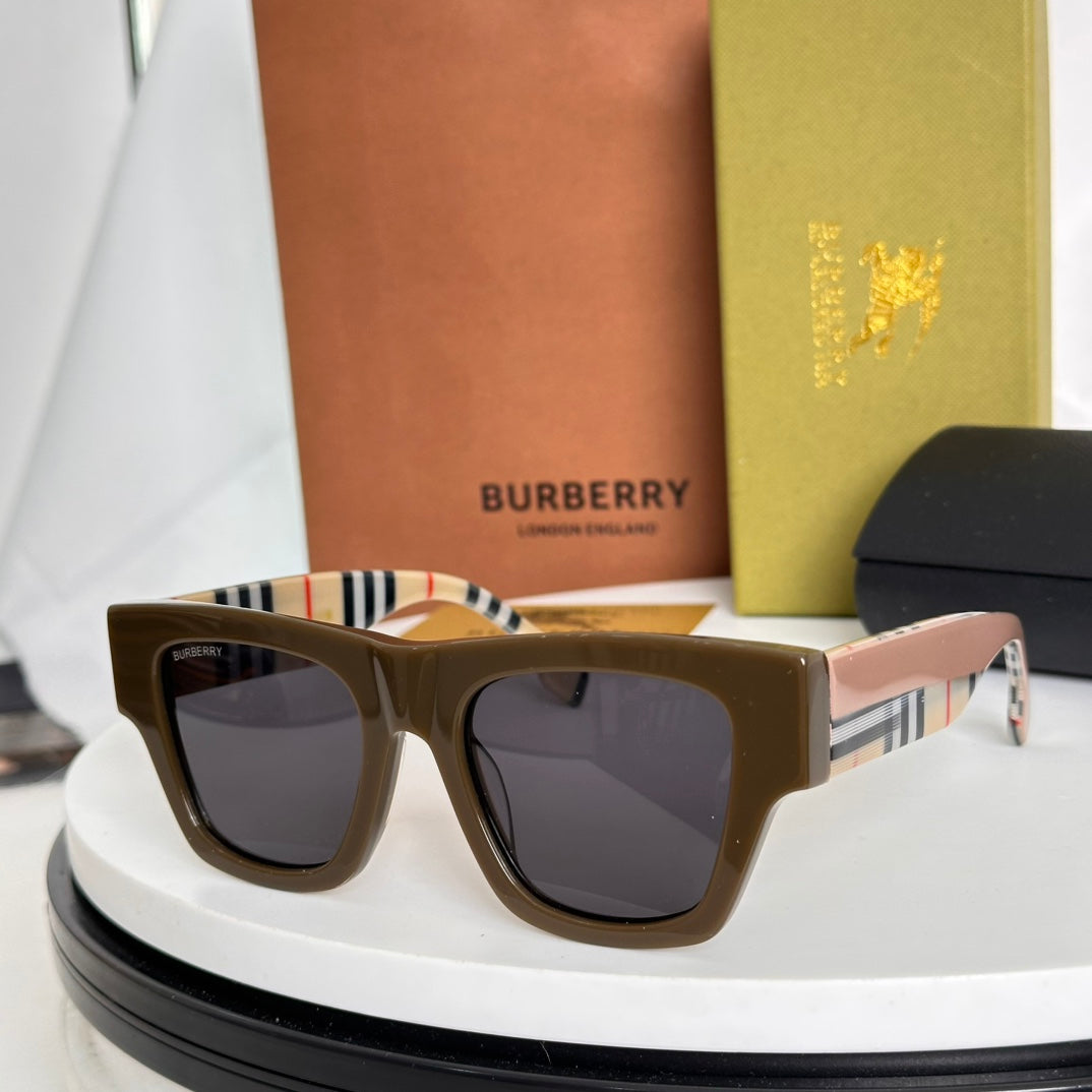 LuxluxHouse Best Quality Glasses Burberry