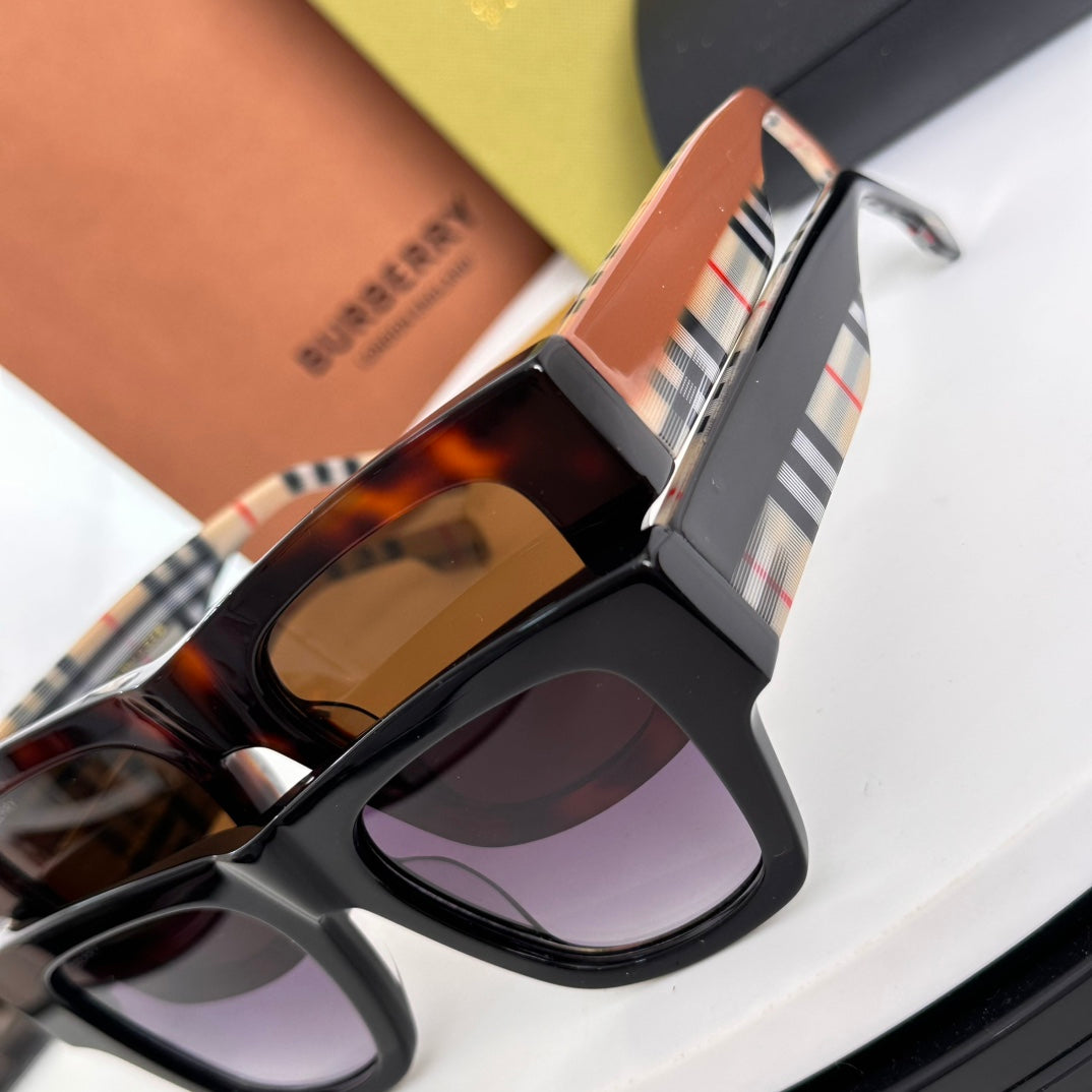 LuxluxHouse Best Quality Glasses Burberry