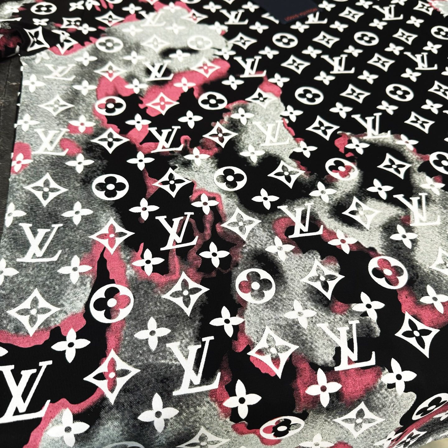 LuxluxHouse Best Quality Clothes T-shirt Louis Vuitton