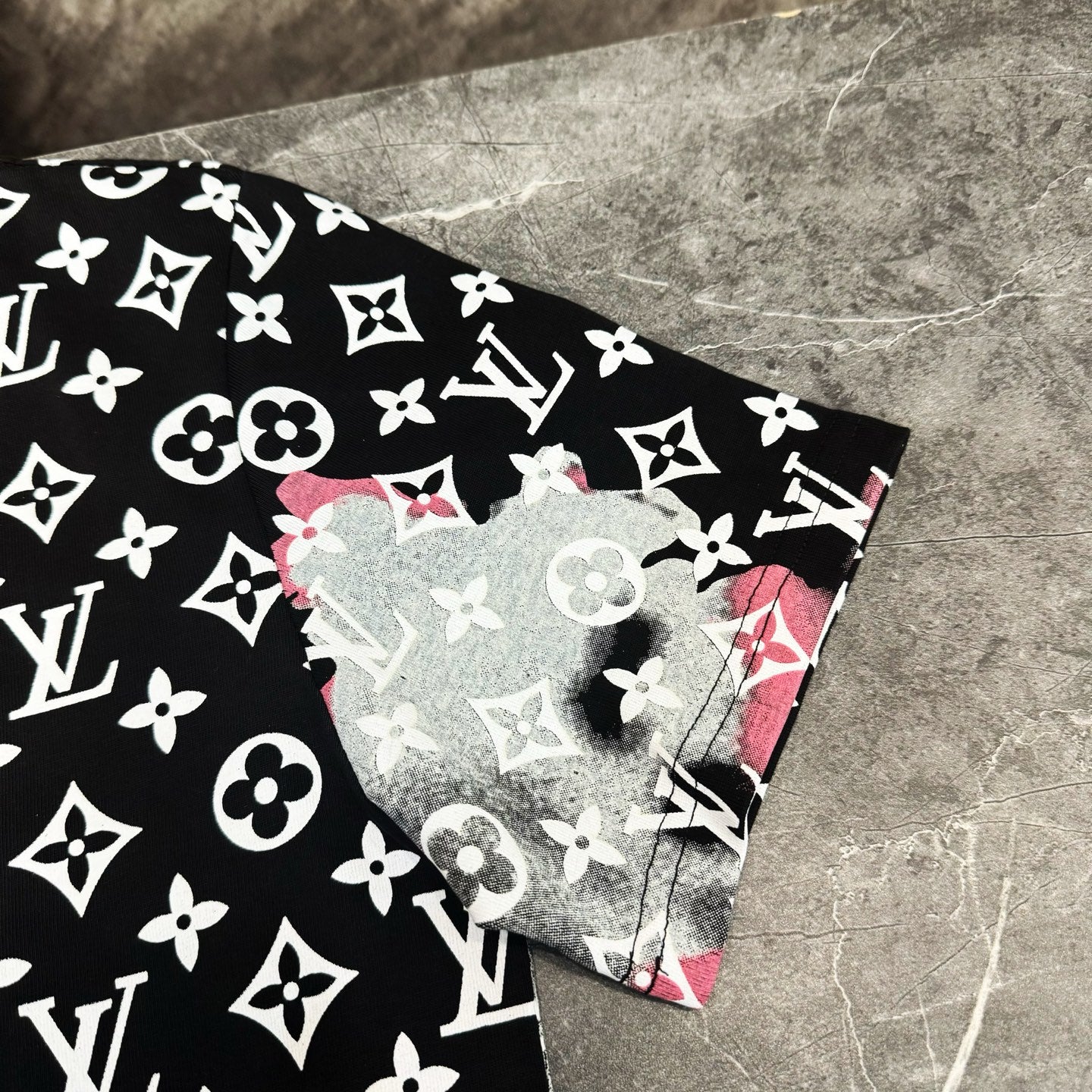 LuxluxHouse Best Quality Clothes T-shirt Louis Vuitton