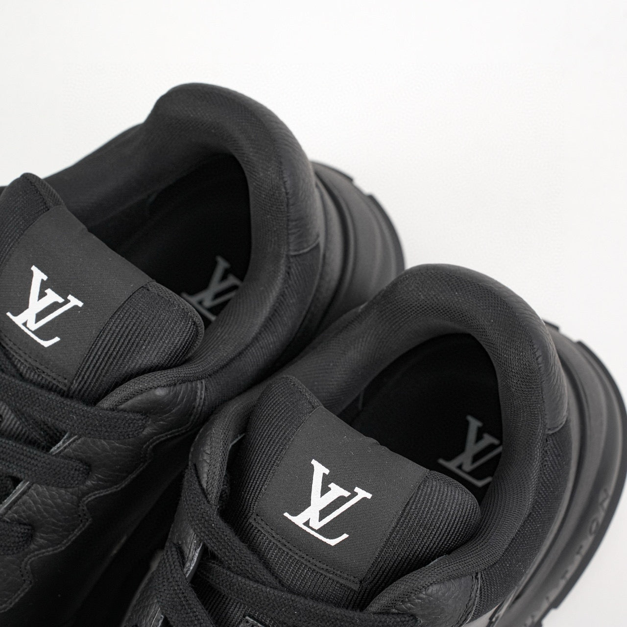 LuxluxHouse Best Quality Shoes Louis Vuitton