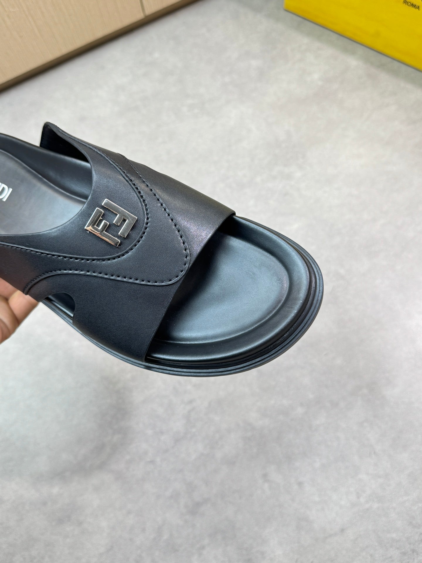 LuxluxHouse Best Quality Sandals Fendi