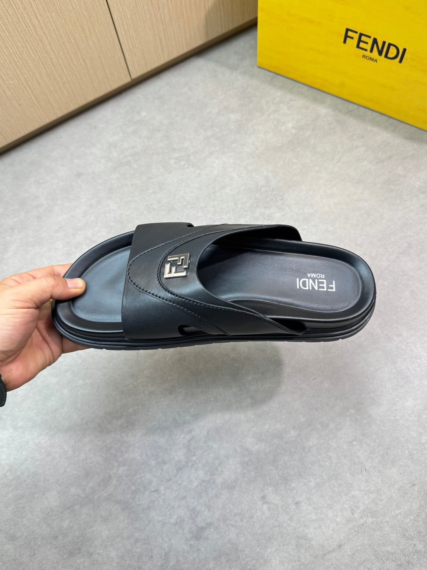 LuxluxHouse Best Quality Sandals Fendi