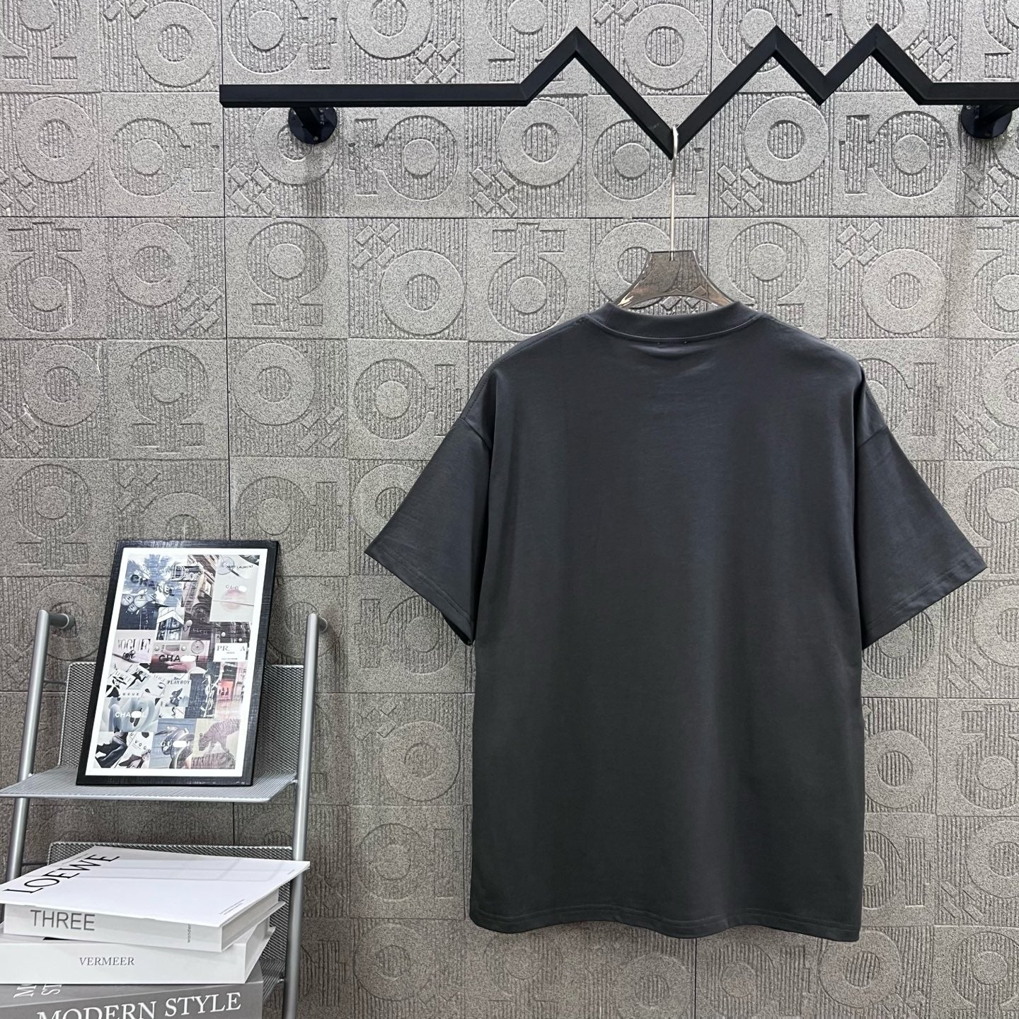 LuxluxHouse Best Quality Clothes T-shirt Loewe