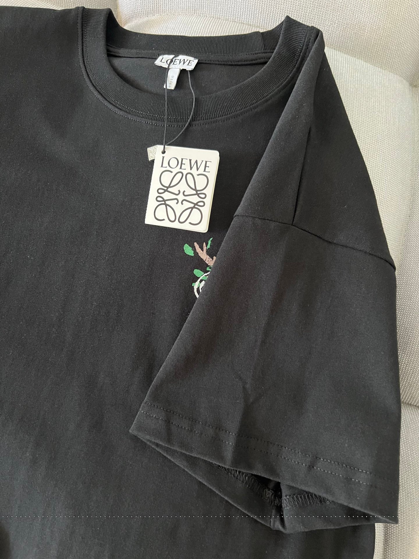 LuxluxHouse Best Quality Clothes T-shirt Loewe