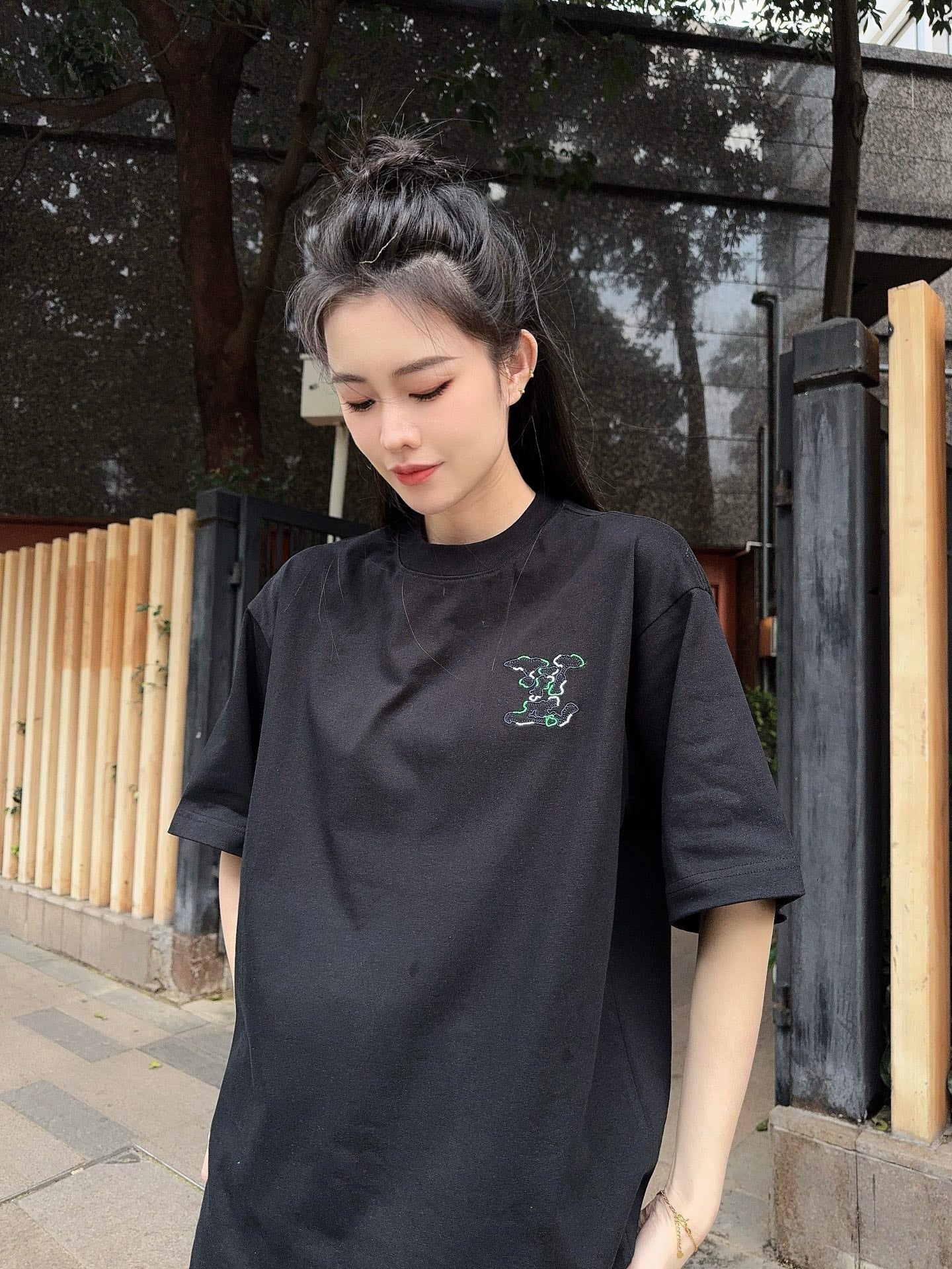 LuxluxHouse Best Quality Clothes T-shirt Louis Vuitton