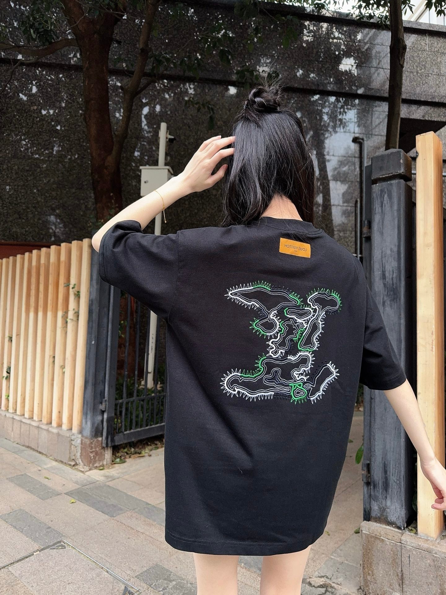 LuxluxHouse Best Quality Clothes T-shirt Louis Vuitton