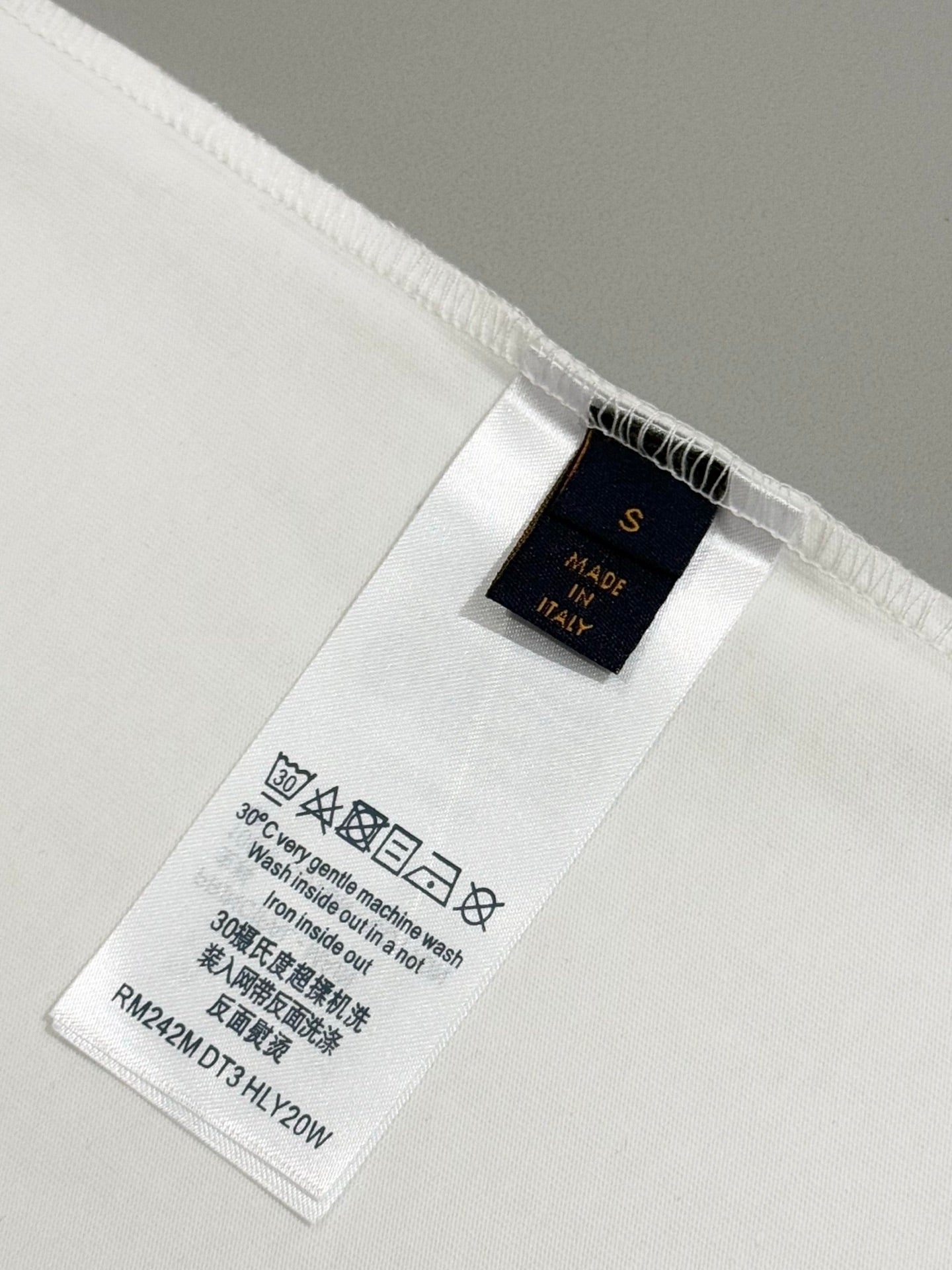 LuxluxHouse Best Quality Clothes T-shirt Louis Vuitton