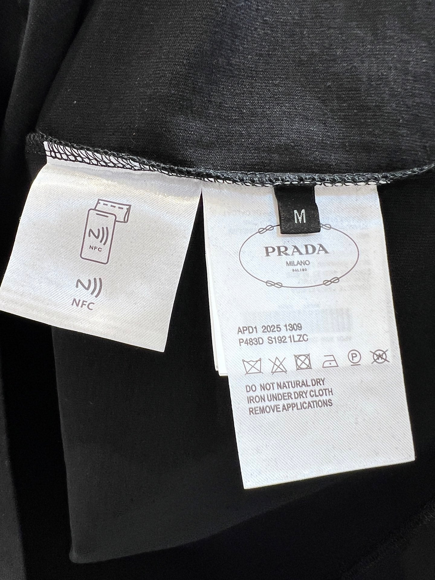 LuxluxHouse Best Quality Clothes T-shirt Prada