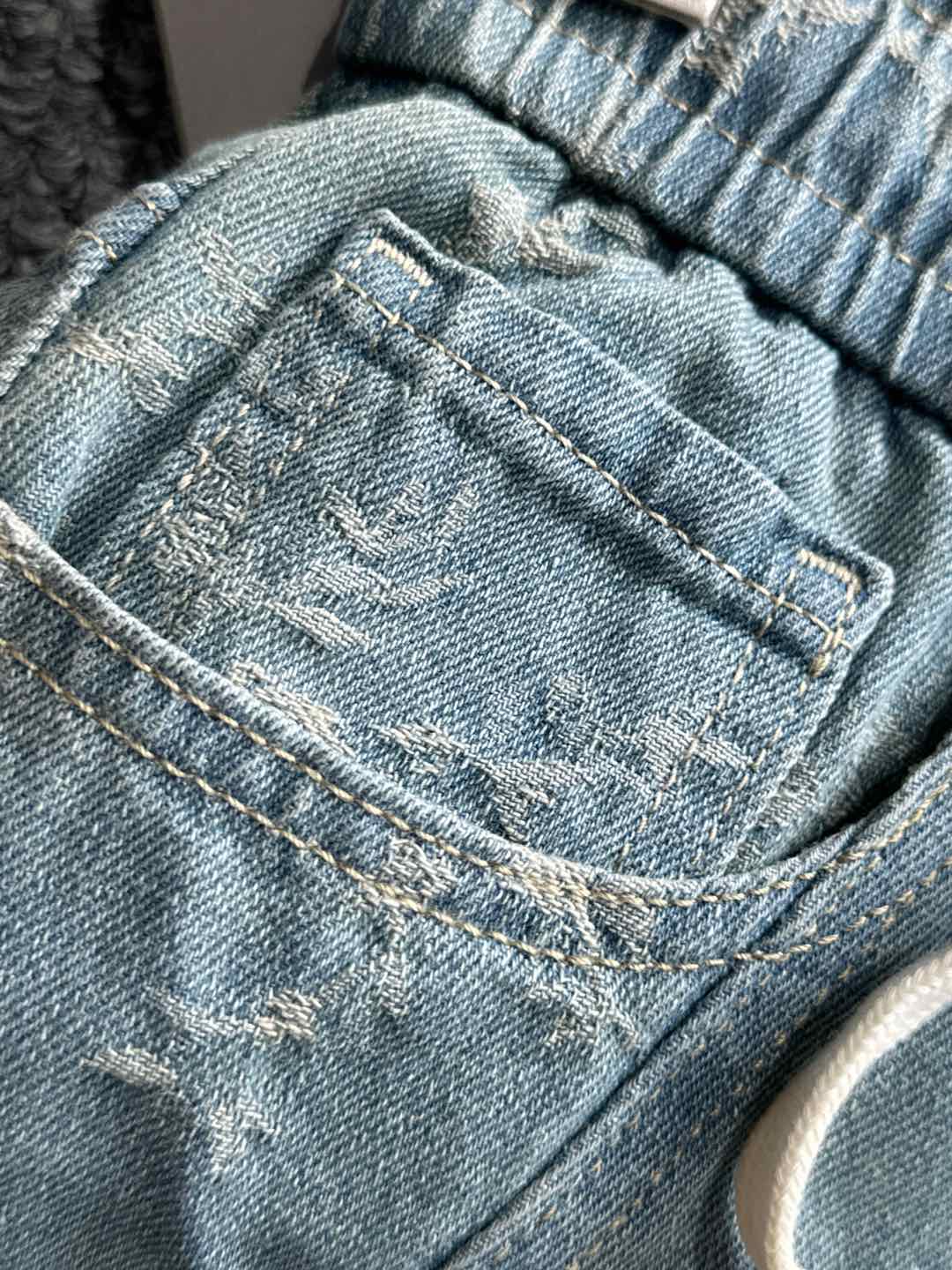 LuxluxHouse Best Quality Clothes Pants Moncler