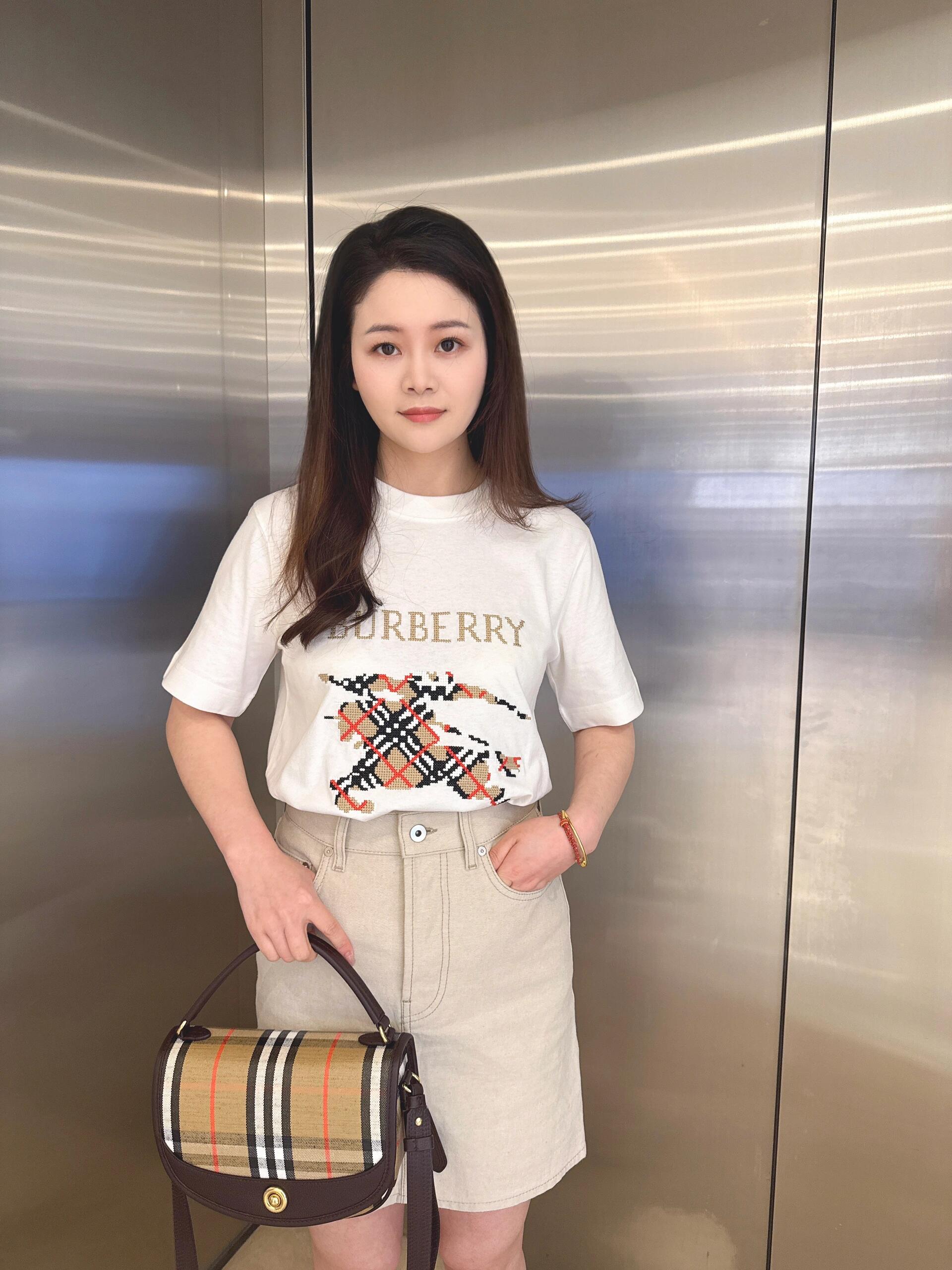 LuxluxHouse Best Quality Clothes Burberry T-shirt