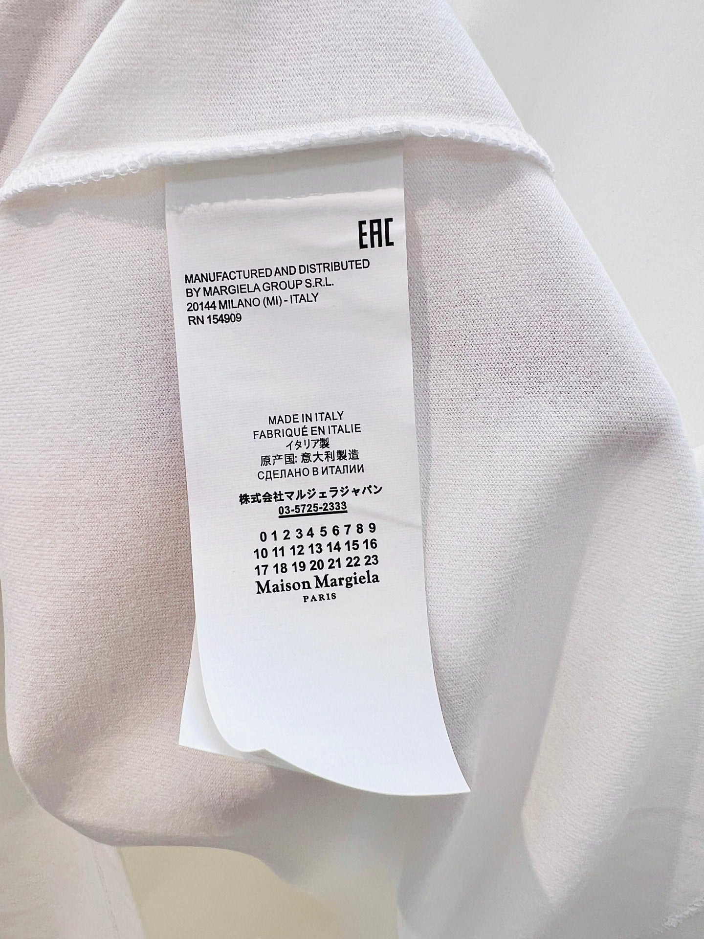 LuxluxHouse Best Quality Clothes T-shirt Chanel & Maison Margiela