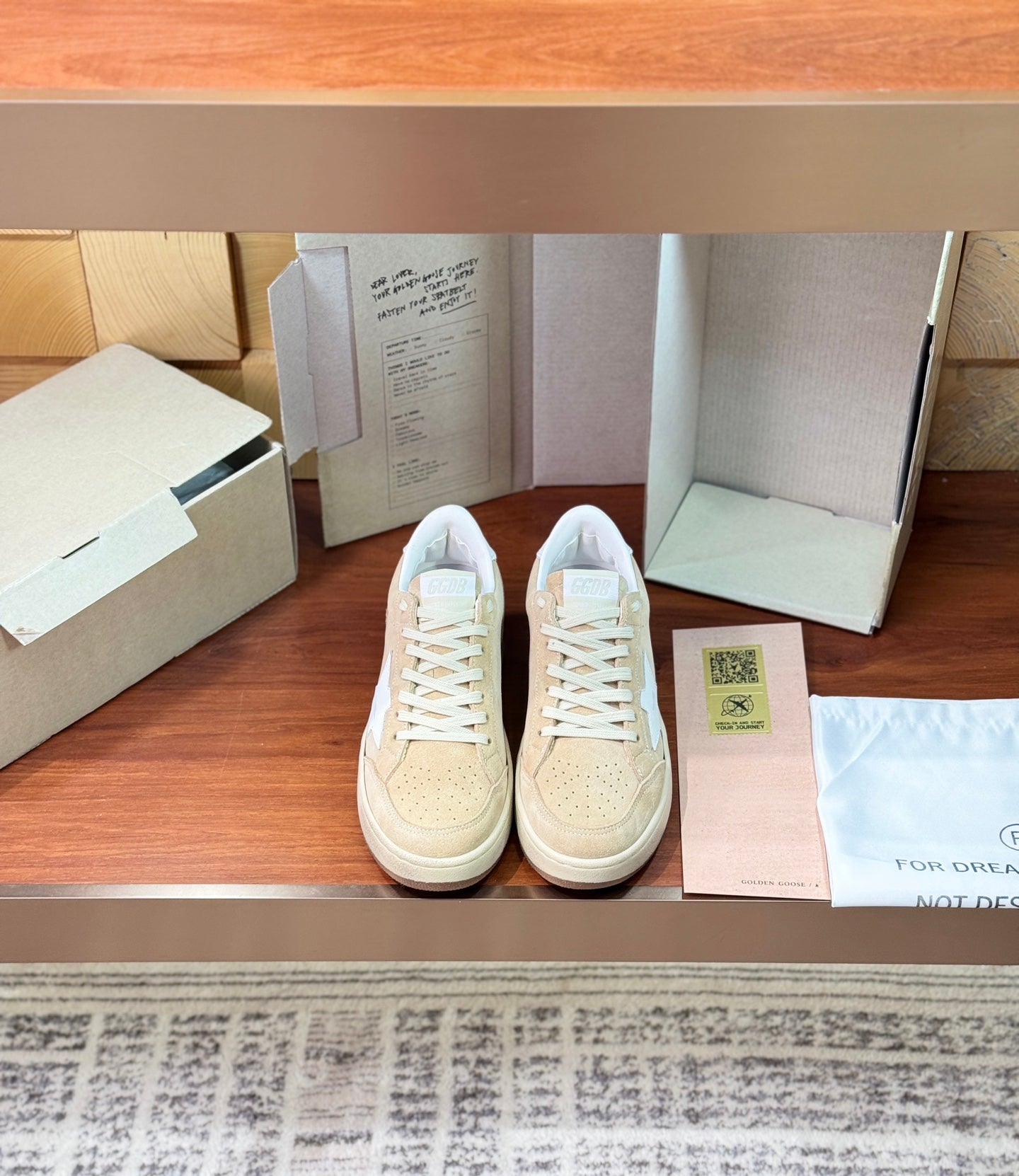 LuxluxHouse Best Quality Shoes Golden Goose