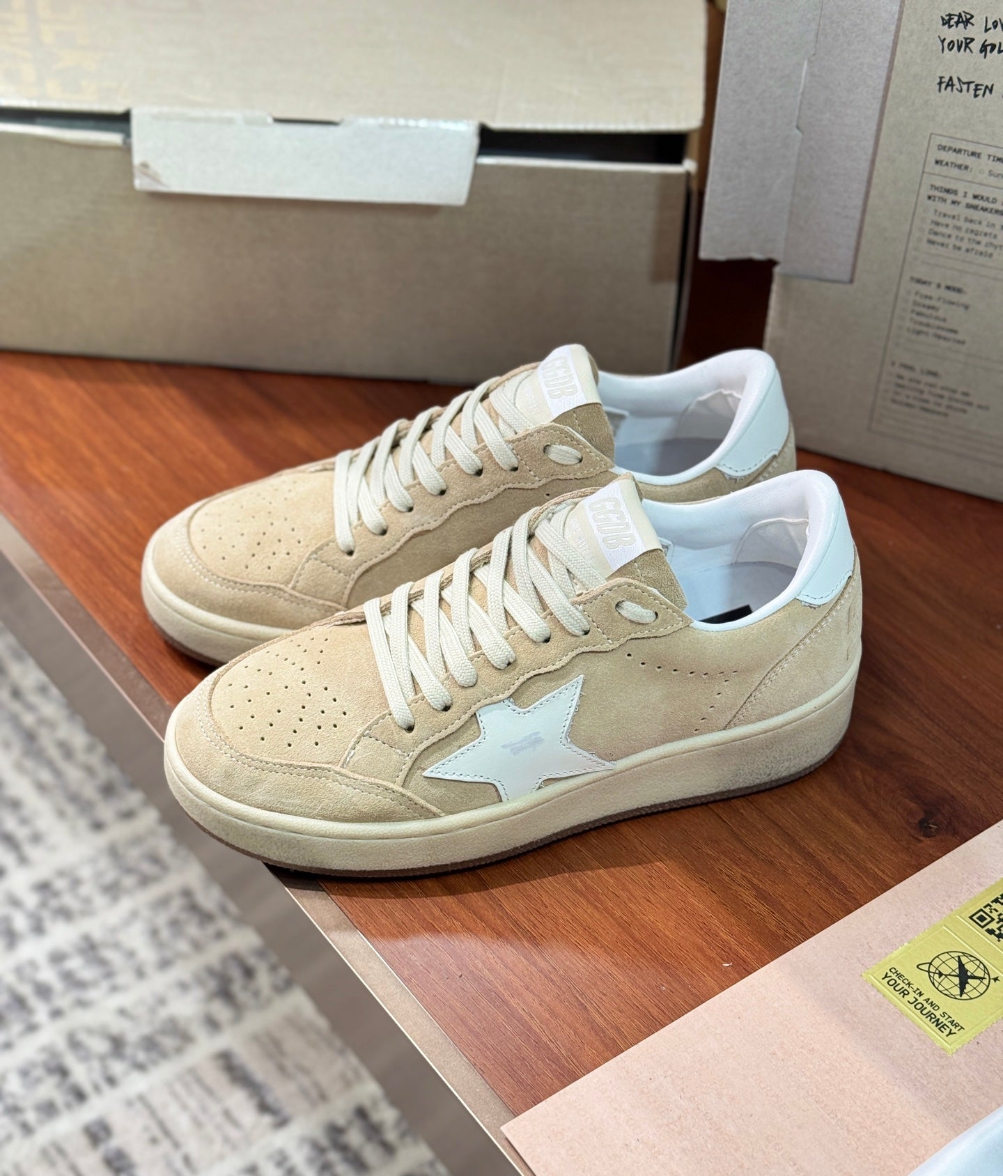 LuxluxHouse Best Quality Shoes Golden Goose