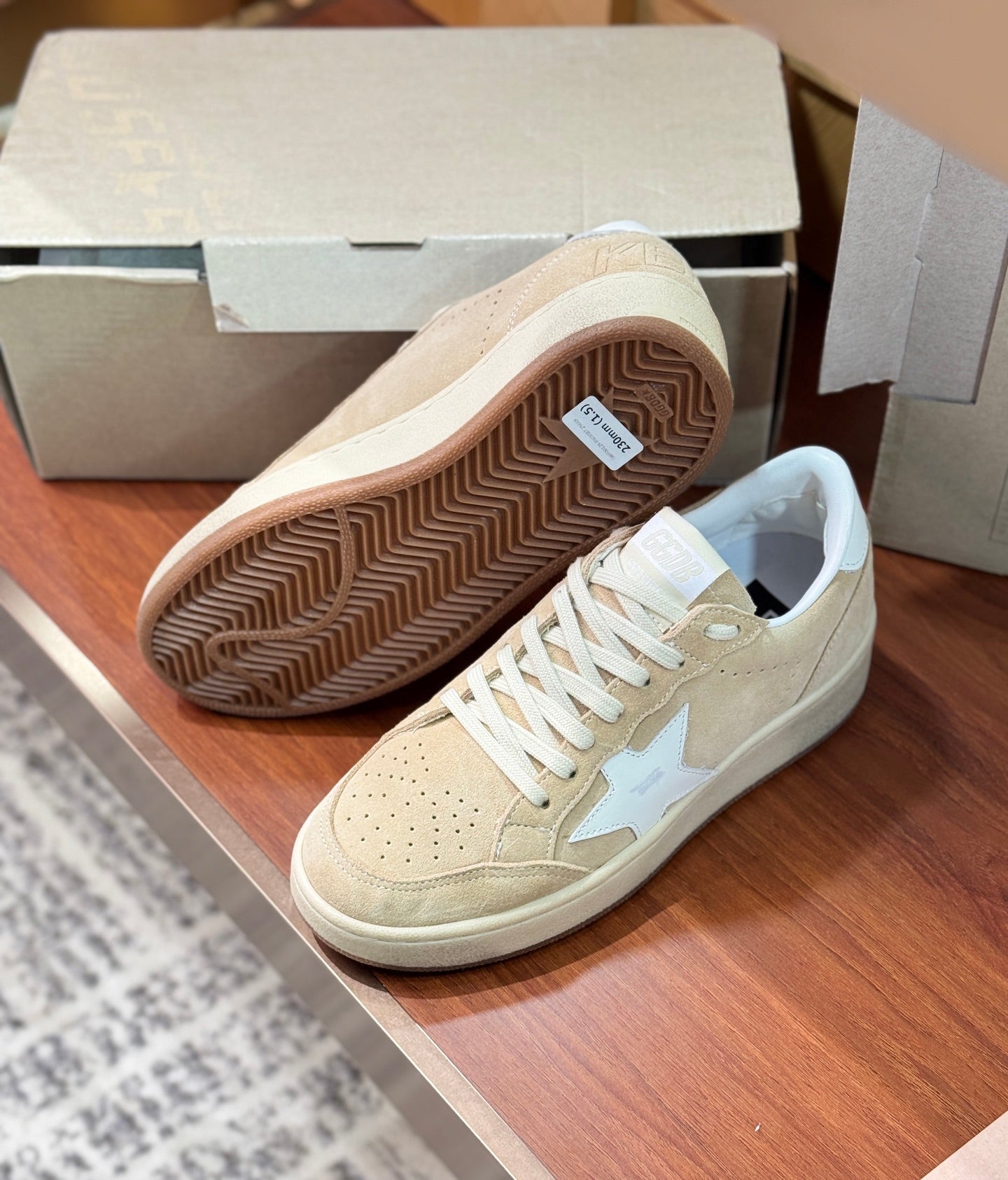 LuxluxHouse Best Quality Shoes Golden Goose